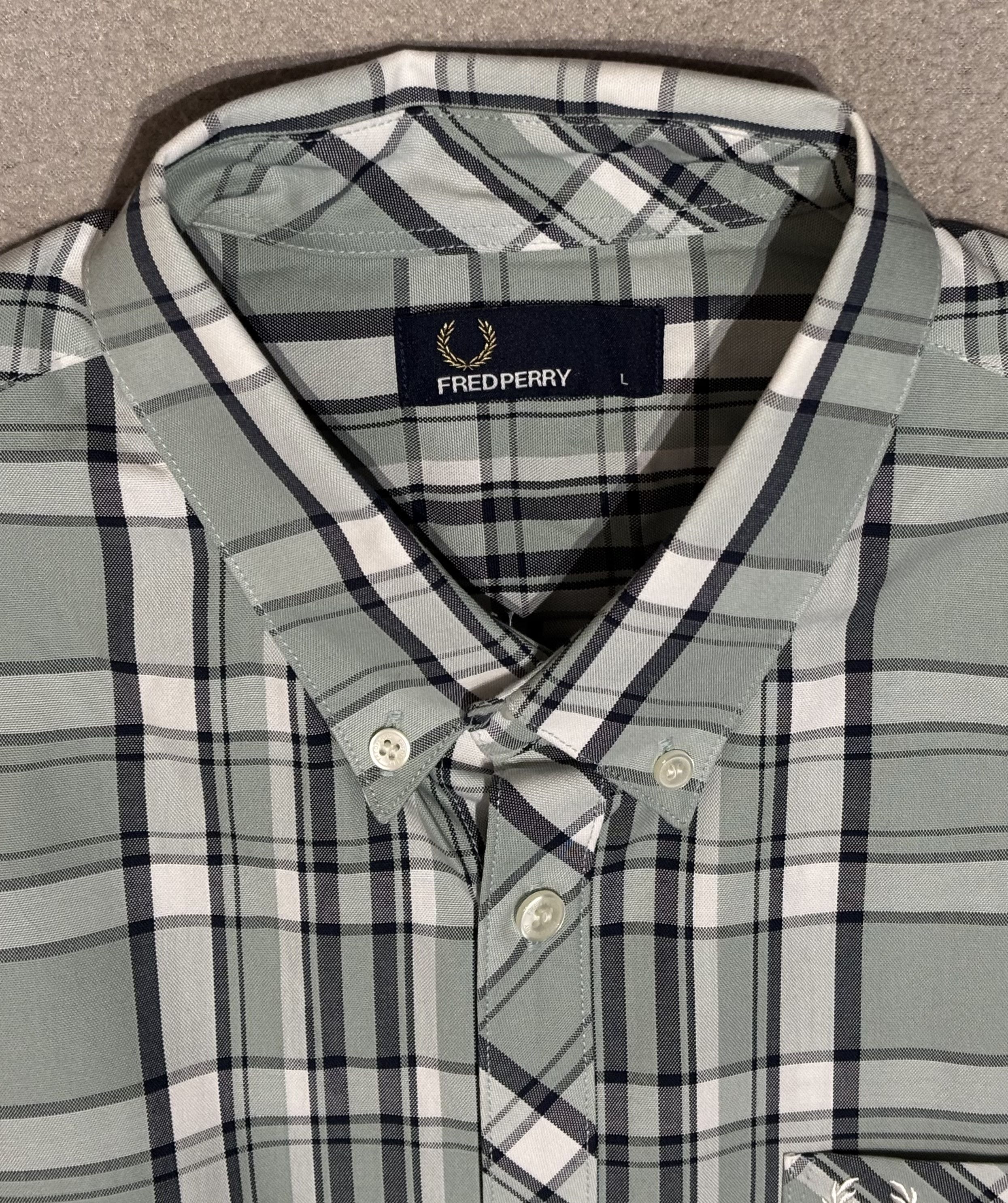 Fred Perry Fred Perry shirt size L Size US L / EU 52-54 / 3 - 9 Thumbnail