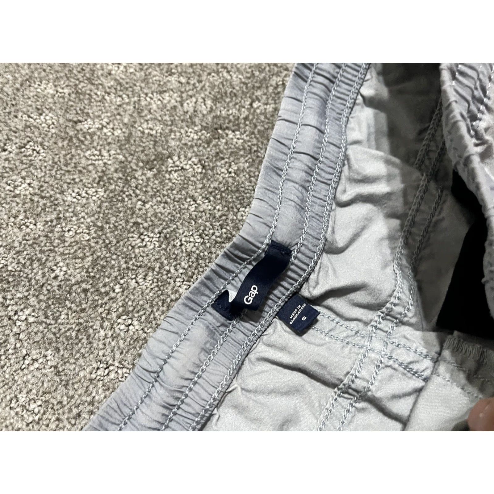 Gap Gap Men's Gray Elasticized Waistband Stretch Shorts Small with Zip Pockets Size US 29 - 3 Thumbnail