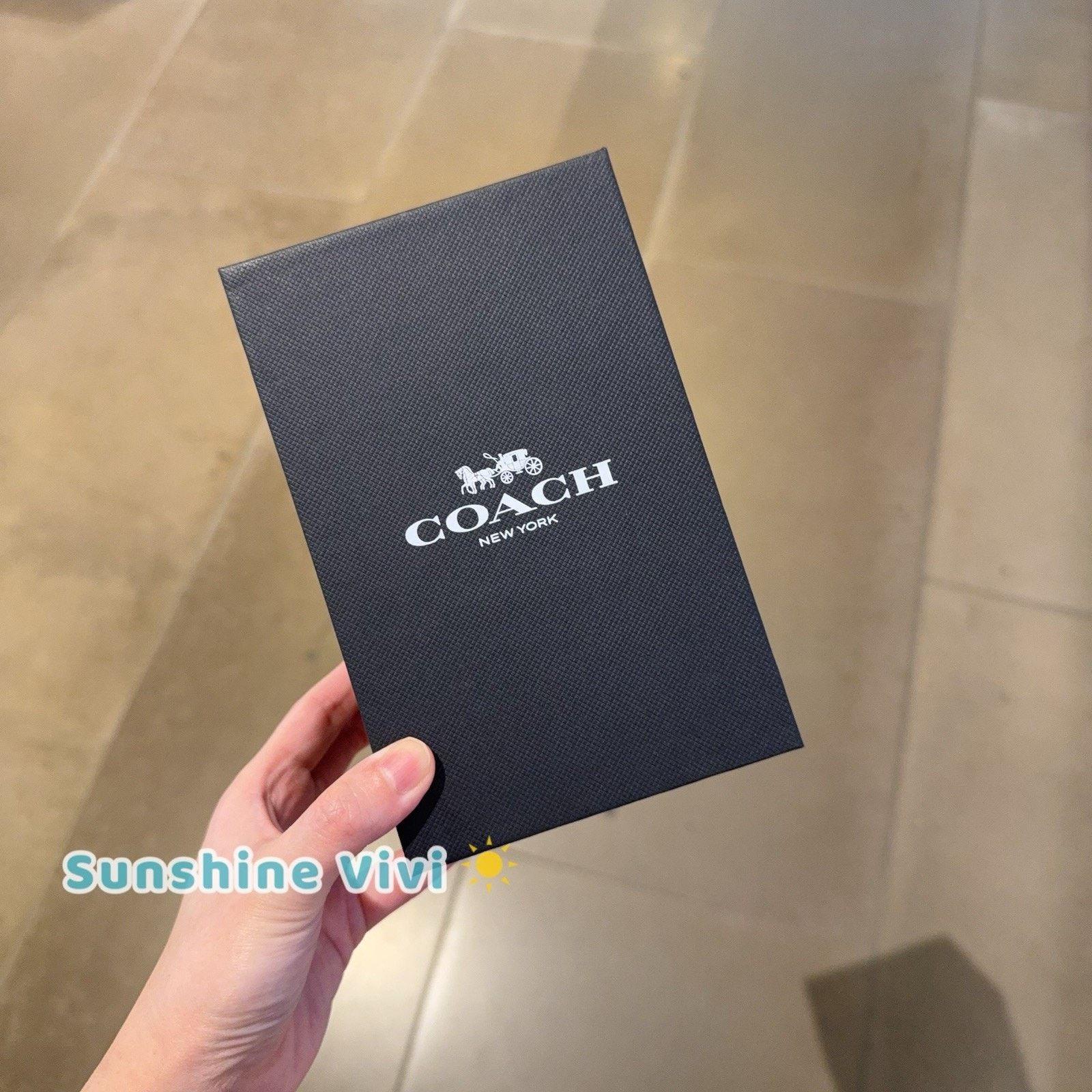 Coach NWT Coach Bear Ornament Gold Glitter Glass Gift Box CCD51 Size ONE SIZE - 7 Thumbnail