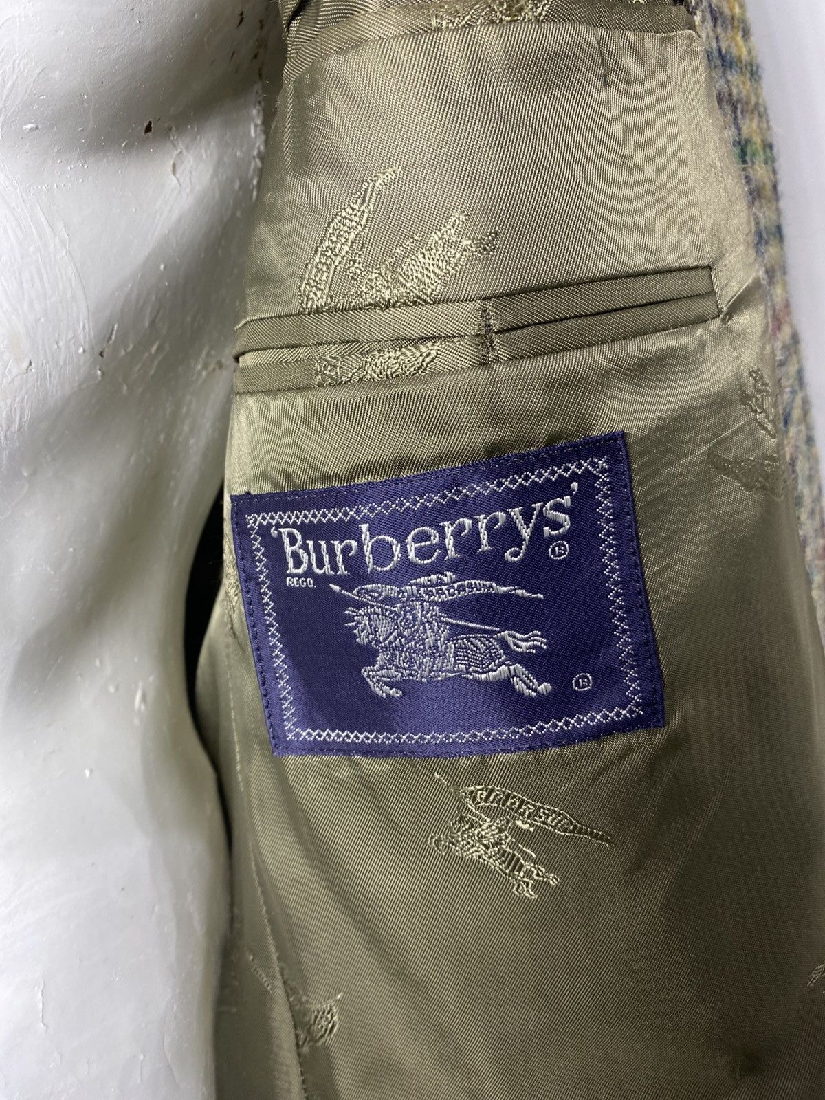 Burberry 1980s jacket from the Burberry fashion house Size US M / EU 48-50 / 2 - 8 Thumbnail