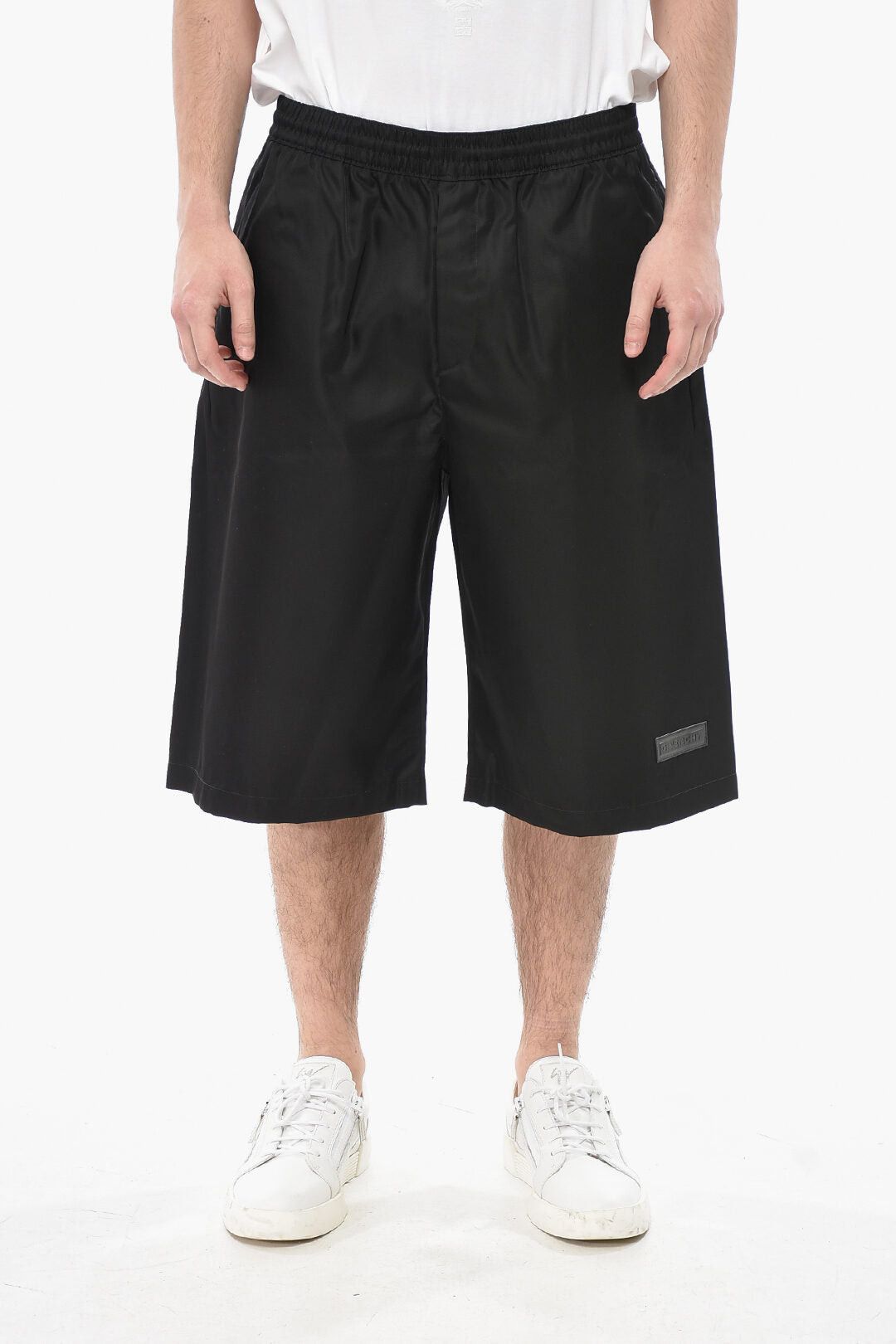 Givenchy Nylon Shorts with Elastic Waist and Drawstring Size US 35 - 1 Thumbnail