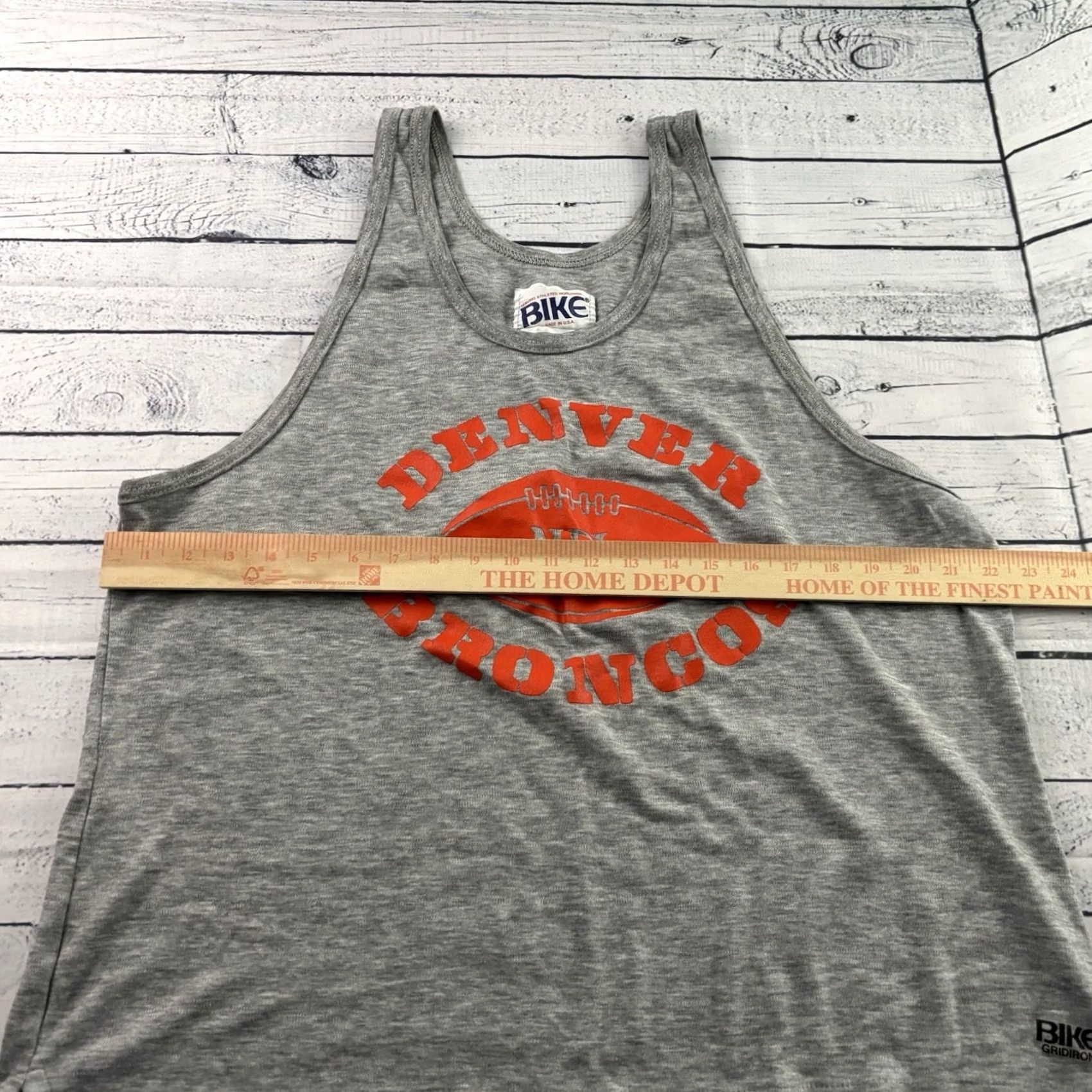 Vintage VINTAGE Bike Athletic Denver Broncos Sleeveless Tank Shirt Men 2XL Gray USA Size US XXL / EU 58 / 5 - 5 Thumbnail