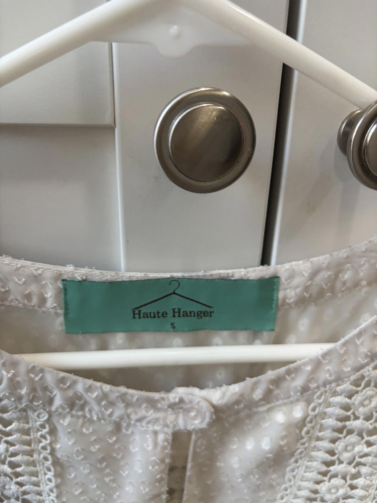 Other Haute Hanger White Textured Blouse with Lace Detail Size S Size S / US 4 / IT 40 - 3 Thumbnail