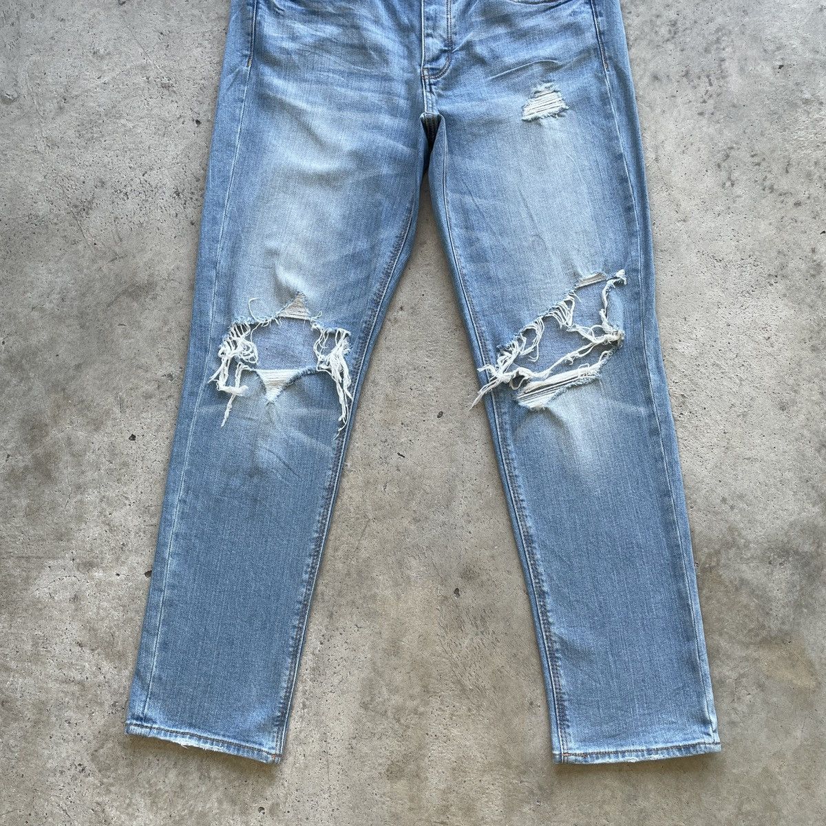 American Eagle Outfitters American Eagle Outfitters Ripped Stretch Jeans Pants Faded Size US 33 - 4 Thumbnail