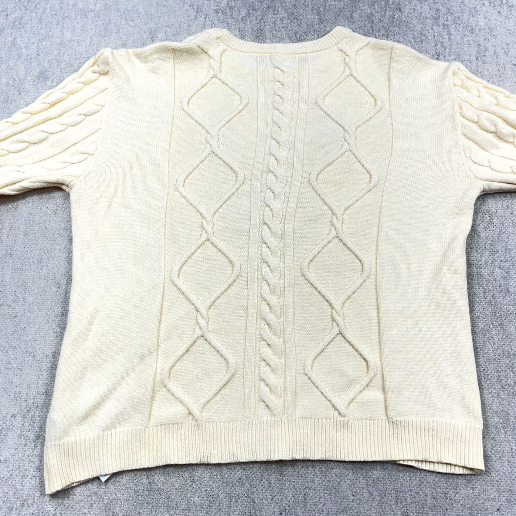 Disney Disney Sweater XXL 2XL Cream Cable Knit Textured Minnie Mouse Crewneck Women Size XXL / US 16-18 / IT 52-54 - 6 Thumbnail