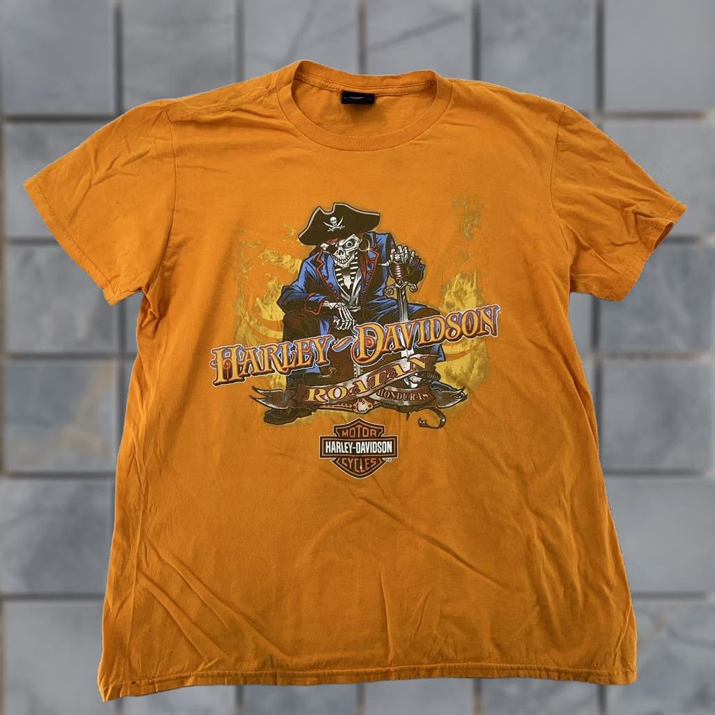 Harley Davidson Harley-Davidson Tee Shirt Mens Large Orange Blackbeard's Revenge Roatan Honduras Shirt Mens Large Orange Harley-Davidson Tee Shirt Roatan Honduras Size US L / EU 52-54 / 3 - 1 Thumbnail