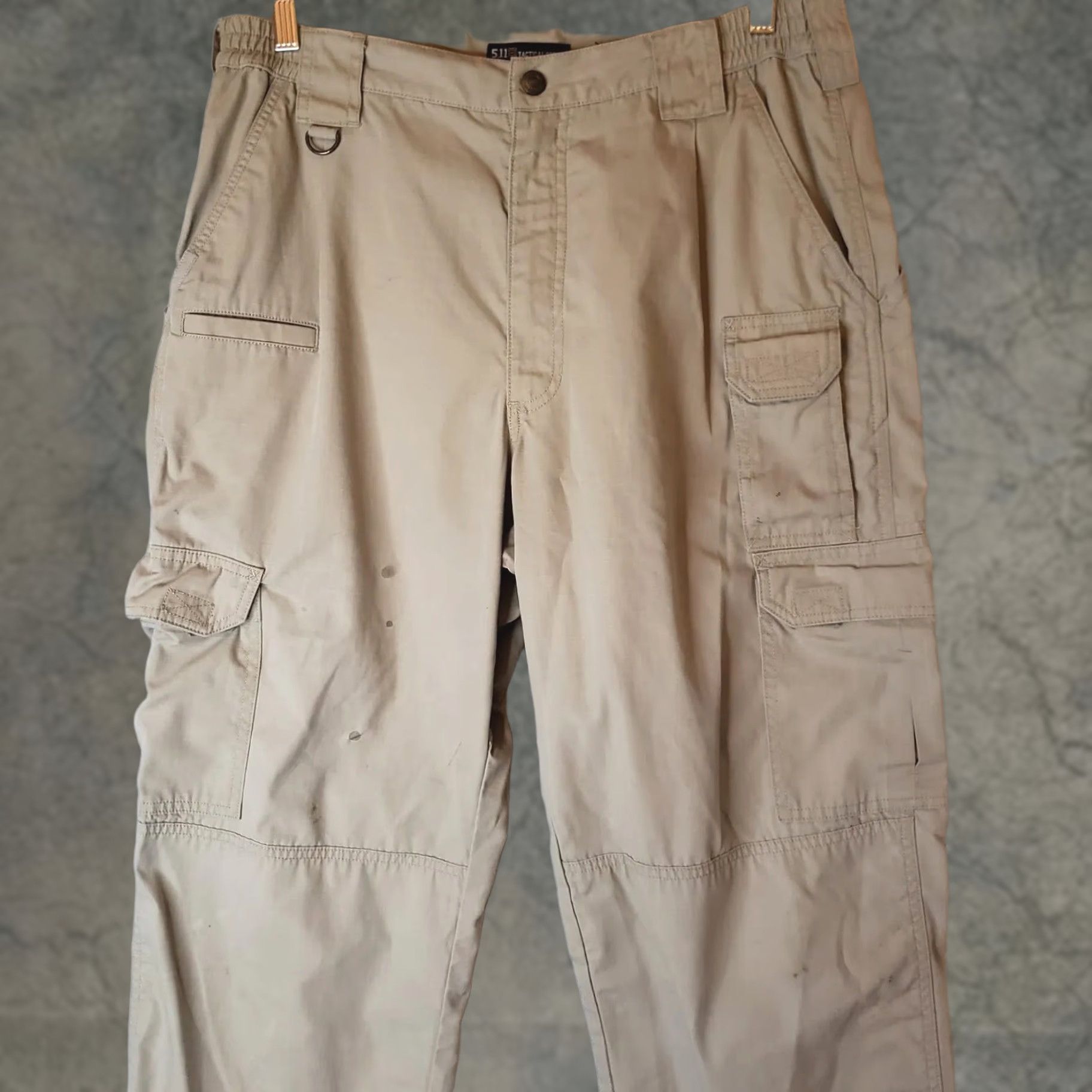 Vintage 5.11 Tactical Series Mens Pants Regular 34x34 Tan Beige Cargo Pockets Outdoor 34 Inseam Mens Reg Size US 34 / EU 50 - 1 Thumbnail
