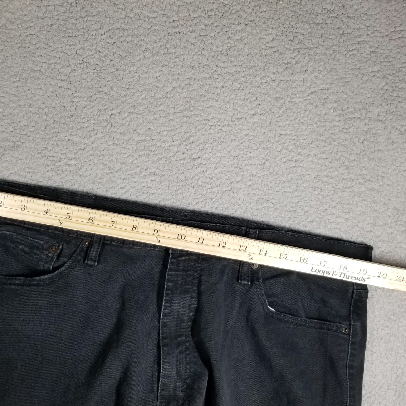 Levi's Levi's Jeans Mens 38x30 Black Charcoal Denim Straight Waist 38 Inseam 30 Regular Pockets Logo Nicaragua Vintage? No. Size US 38 / EU 54 - 4 Thumbnail