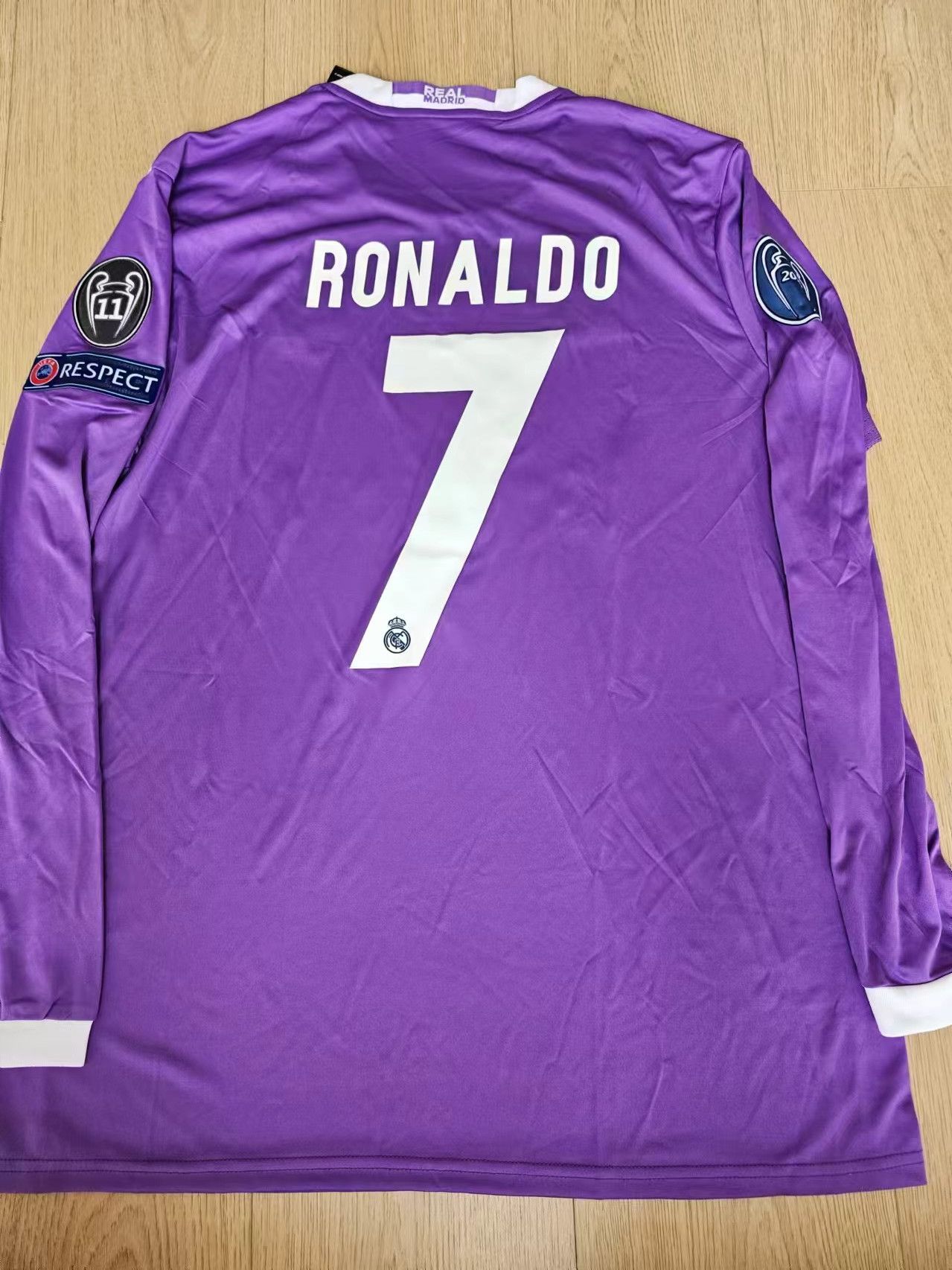 Other 2016 2017 Real Madrid #7 C Ronaldo Jersey M Size US M / EU 48-50 / 2 - 2 Thumbnail