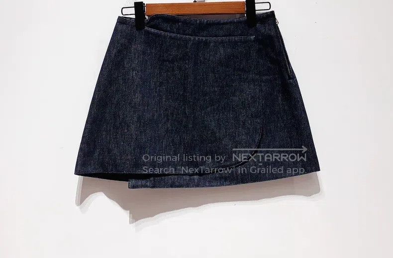 Fendi Fendi Solid Color High Waist Zipper Denim Short Skirt - Bl Size 25" / US 0 / IT 36 - 1 Thumbnail