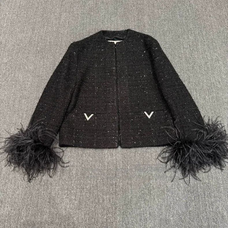 Valentino Valentino Black small fragrant tweed ostrich fur rhineston Size XXS / US 00 / IT 34 - 1 Thumbnail