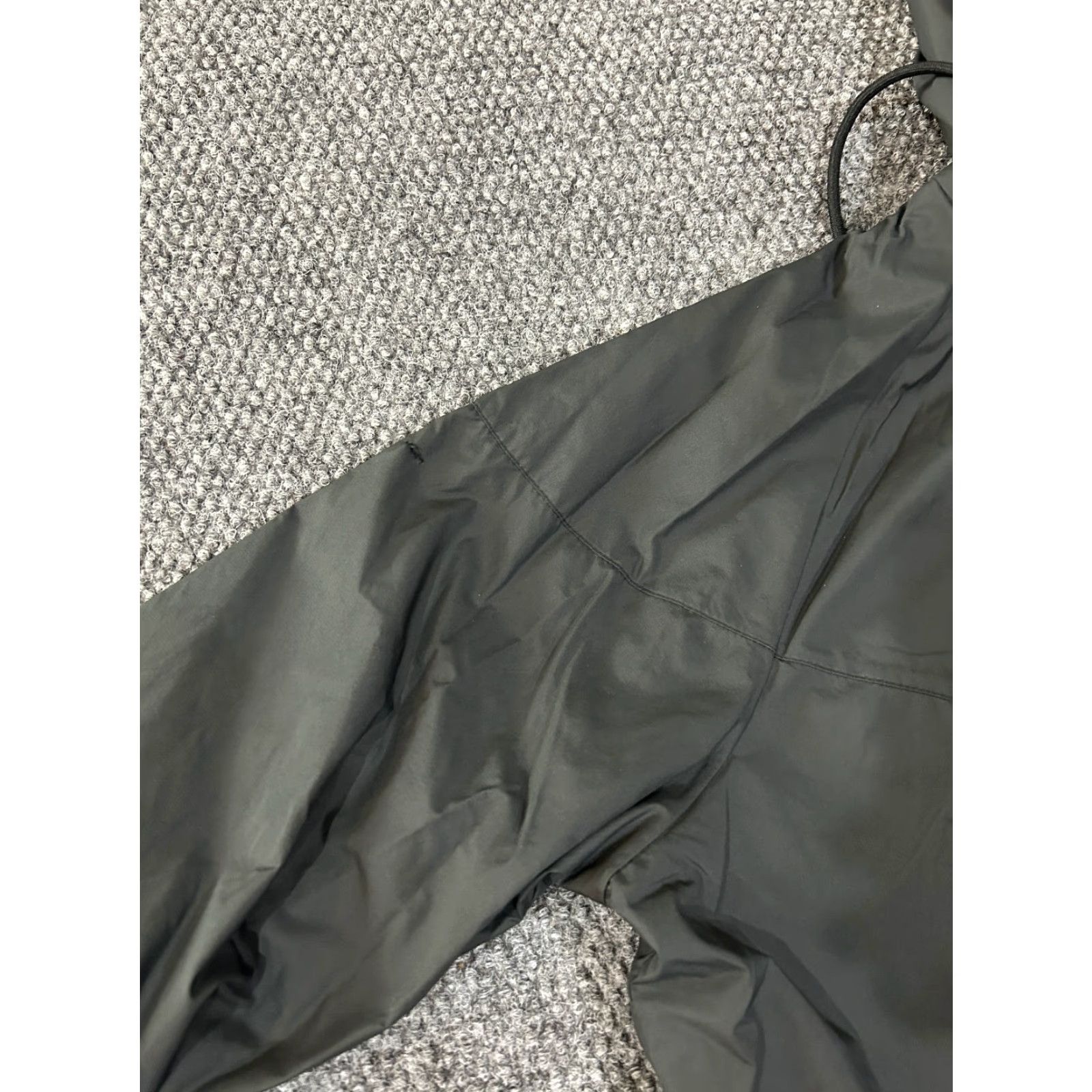 Nike Nike windbreaker jacket Mens M black lightweight hooded zip pockets Size US M / EU 48-50 / 2 - 4 Thumbnail