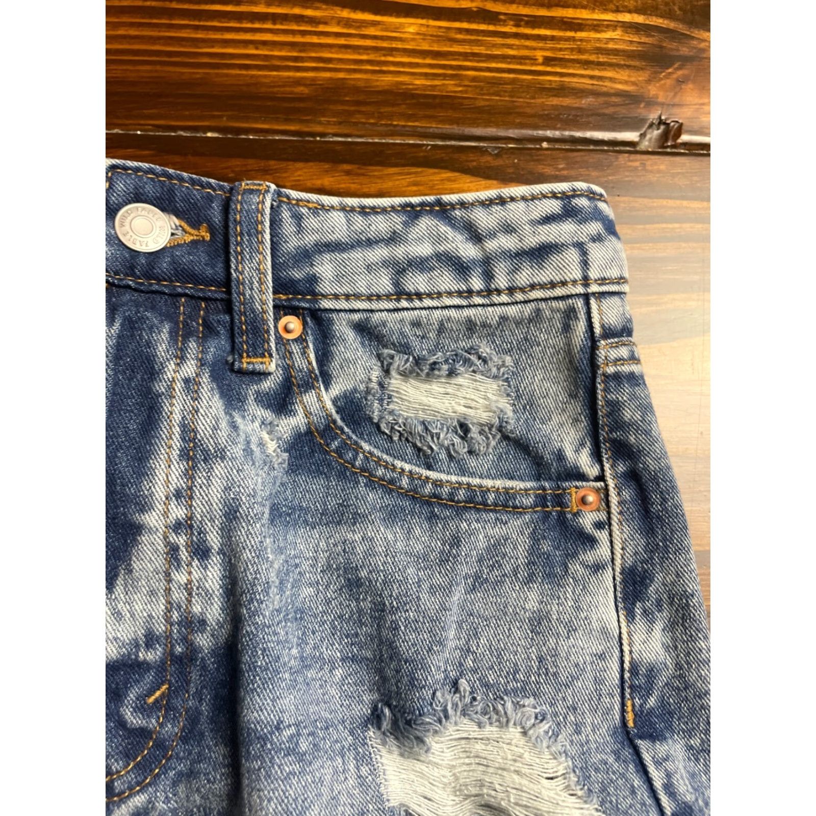 Vintage Wild Fable Shorts Women's 2/26 Blue Highest Rise Short Distressed Butterfly Denim 100% Cotton Regular Size 2 Girls Ladies Womens Mens no N/A Size 26" / US 2 / IT 38 - 3 Thumbnail