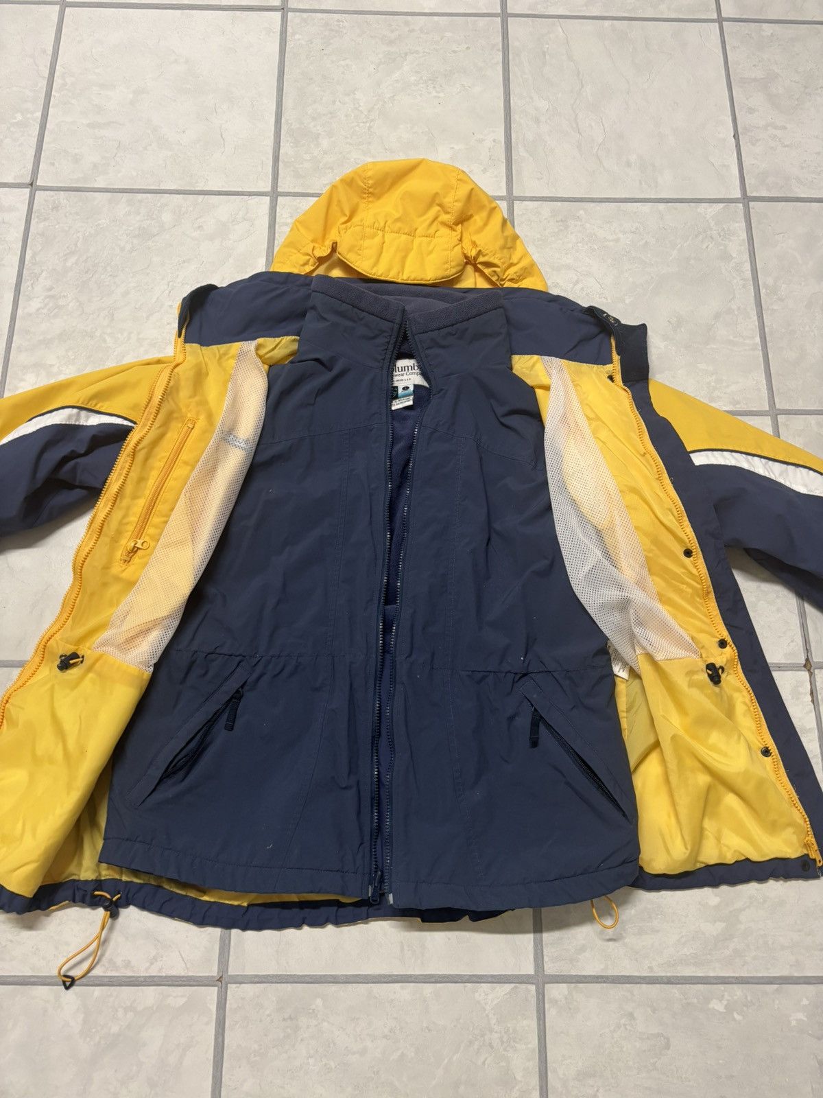 Columbia Womens vintage columbia double lined snowboard jacket Size L Size L / US 10 / IT 46 - 3 Thumbnail