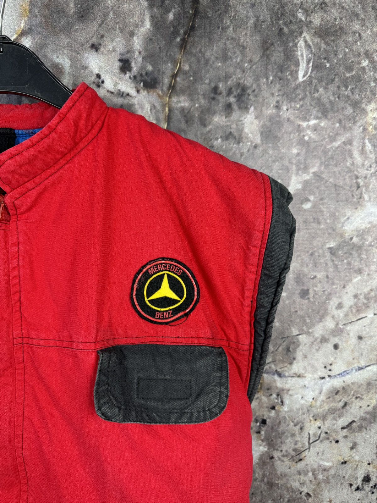 Mercedes-Benz Men’s Mercedes Benz Vest Red Rothmans Racing Size US XL / EU 56 / 4 - 3 Thumbnail