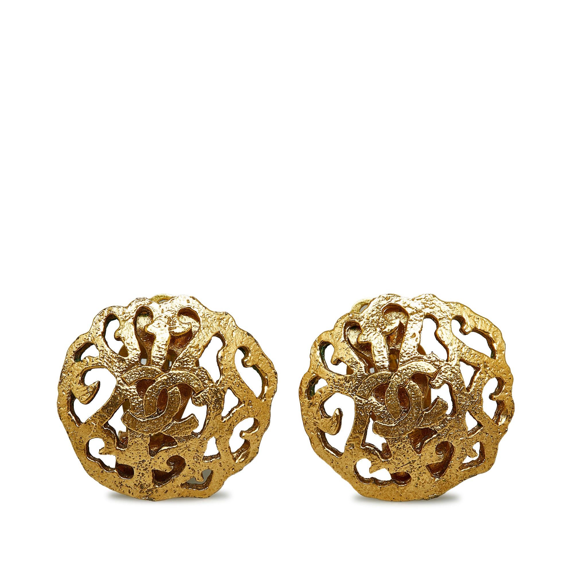 Chanel Chanel CC Clip-on Earrings Gold Size ONE SIZE - 1 Thumbnail