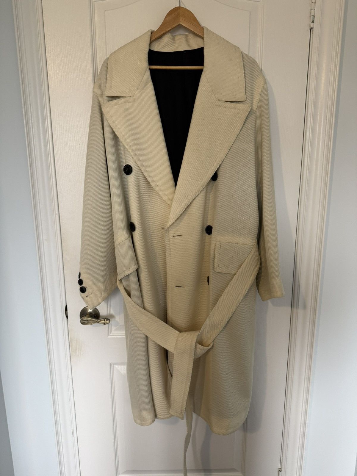 AMI Ami Double Breasted Cream Long Coat Size US M / EU 48-50 / 2 - 1 Thumbnail