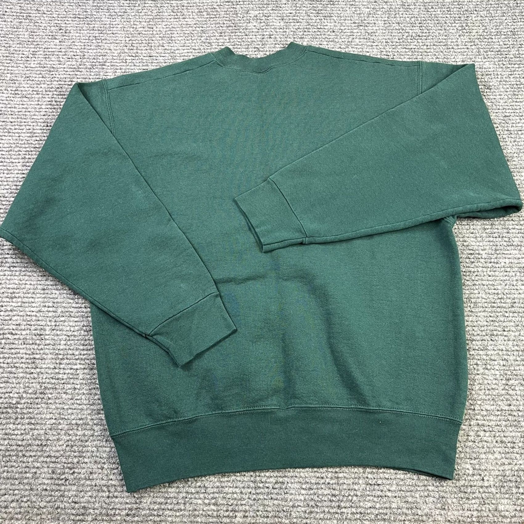 Vintage VINTAGE BVD Sweatshirt Crewneck Green 90s Adult Large Mens Pullover Blank Crewneck Long Sleeve Sweatshirt Size US L / EU 52-54 / 3 - 3 Thumbnail