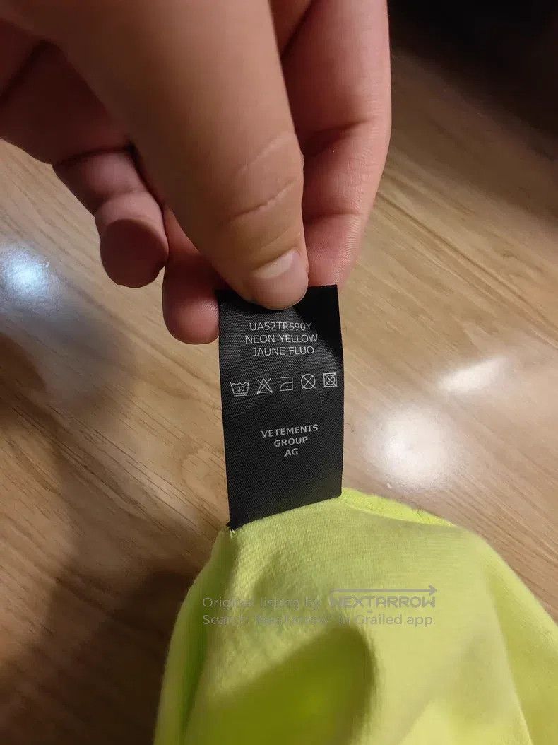 Vetements Vetements Yellow Sanskrit Long Sleeve Size US XS / EU 42 / 0 - 6 Thumbnail