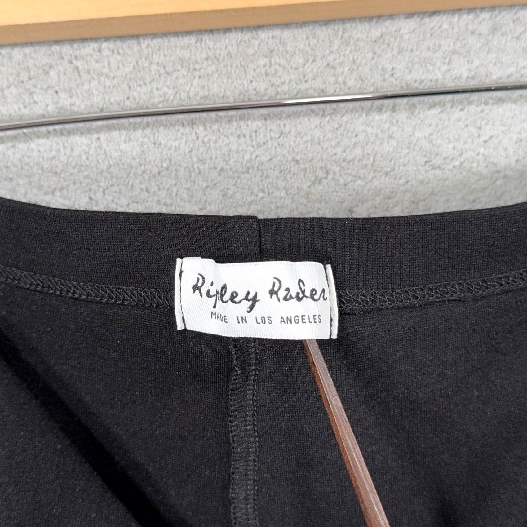 Vintage Ripley Rader Pants Black Knit Tapered Ankle Slim Plus 1X Pockets Zip Side High Rise Womens Size 40" / US 18 - 2 Thumbnail