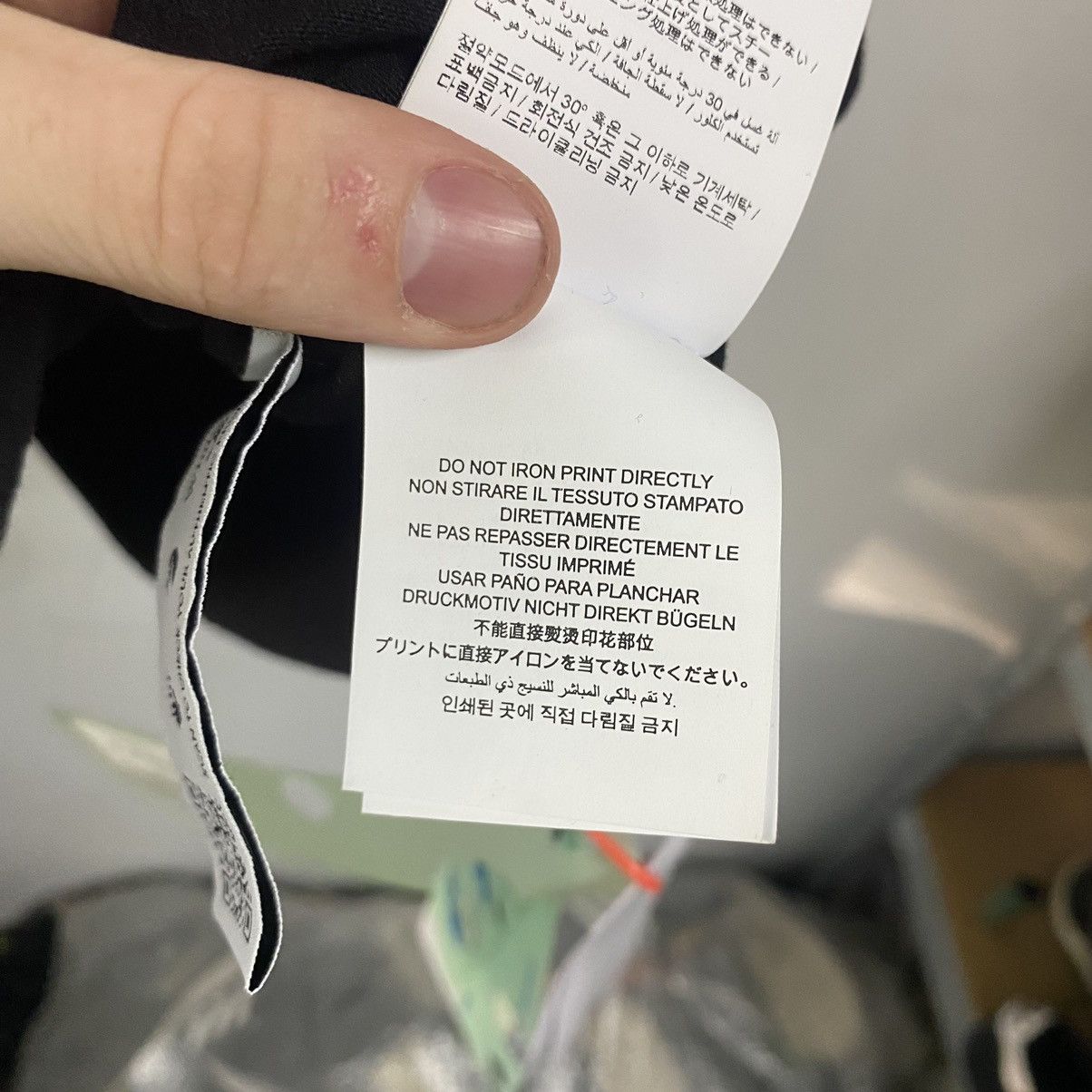 Off-White Off White Longsleeve Size US XL / EU 56 / 4 - 19 Thumbnail