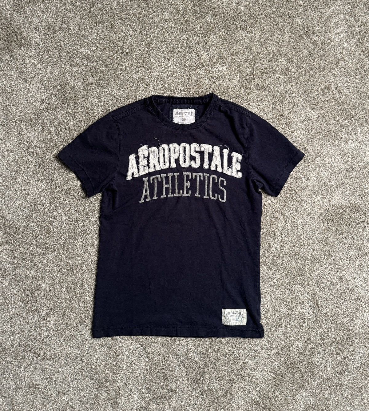 Aeropostale NAVY AEROPOSTALE DISTRESSED PATCHWORK TEE Size US S / EU 44-46 / 1 - 1 Thumbnail