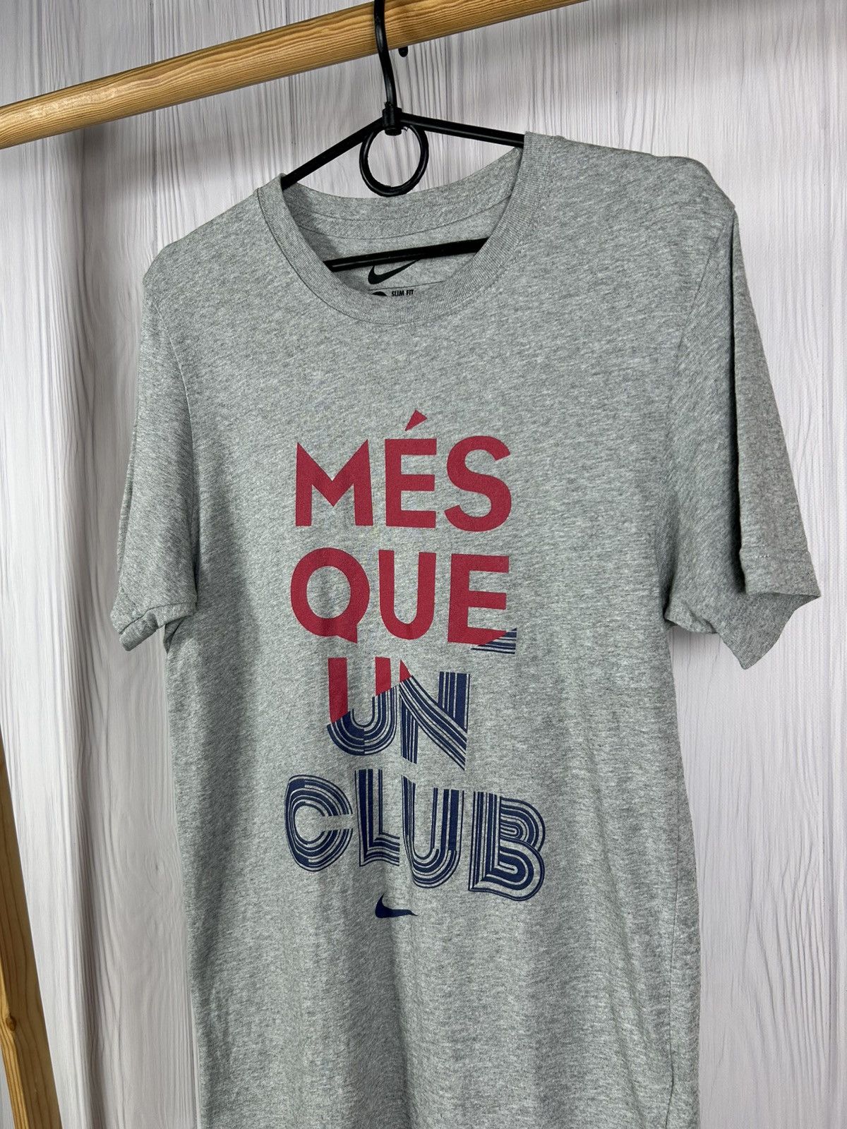 Nike Nike F.C. Barcelona Mes que un club T-Shirt Size S Size US S / EU 44-46 / 1 - 2 Thumbnail