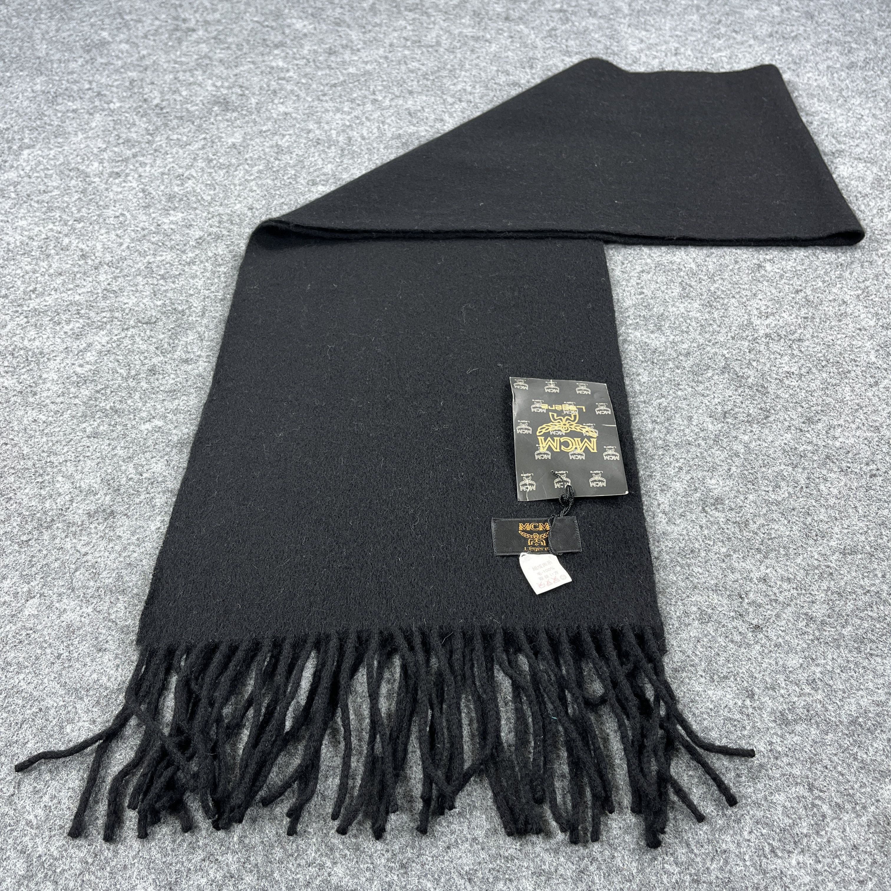 MCM MCM Plain Black Scarf / Muffler / Neckwear T1143 Size ONE SIZE - 2 Thumbnail
