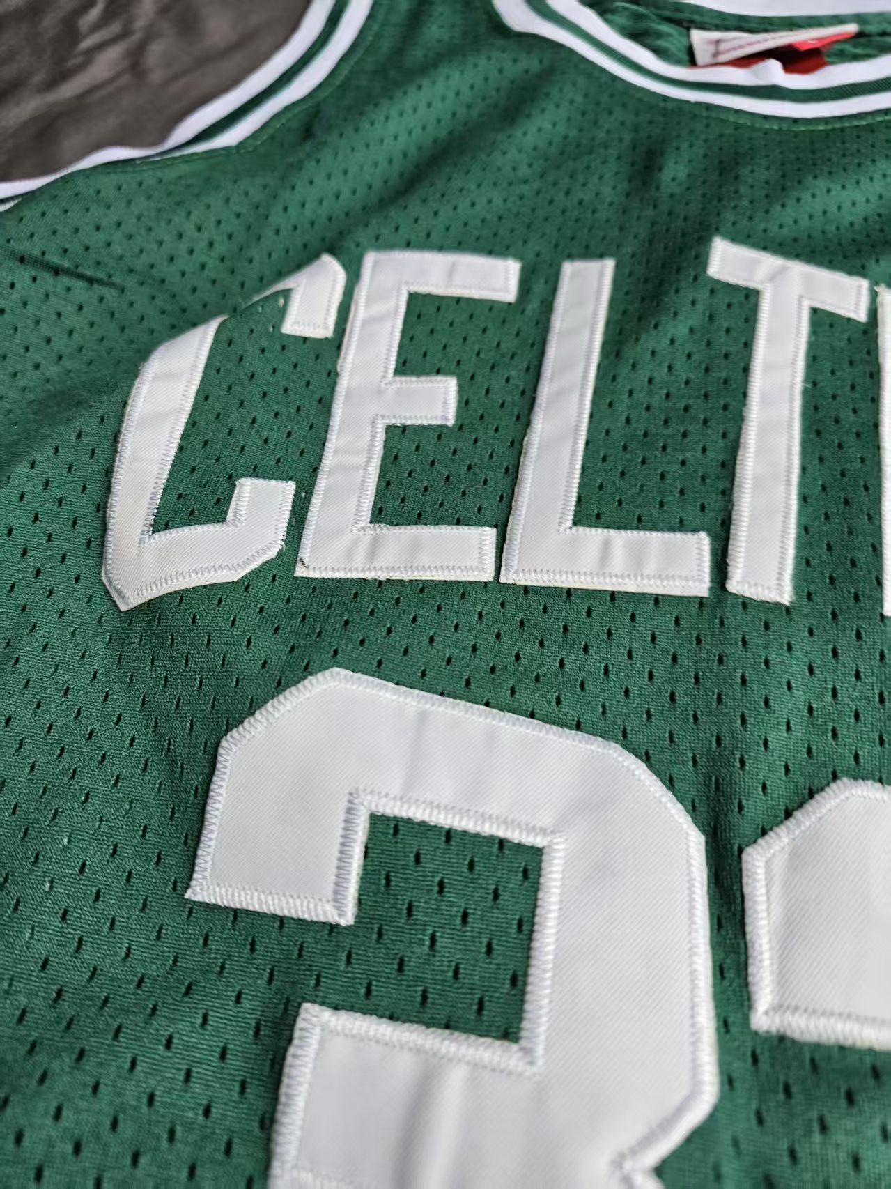NBA #33 Larry Bird Jersey Boston Celtics 1985 86 Green Size US L / EU 52-54 / 3 - 4 Thumbnail