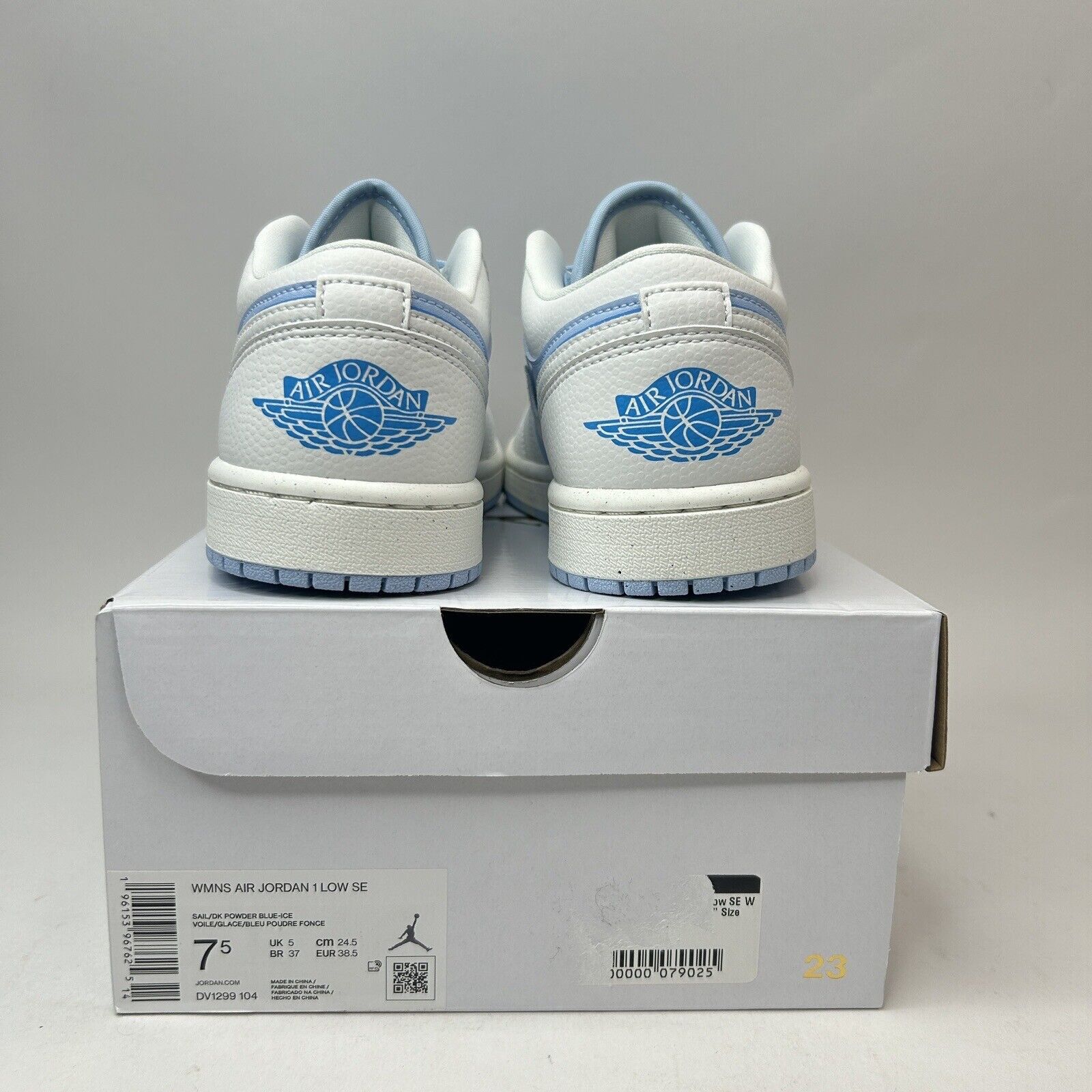 Nike Nike Air Jordan 1 Retro Low SE WMNS “Powder Ice Blue” 2023 Size US 7.5 / IT 37.5 - 4 Thumbnail