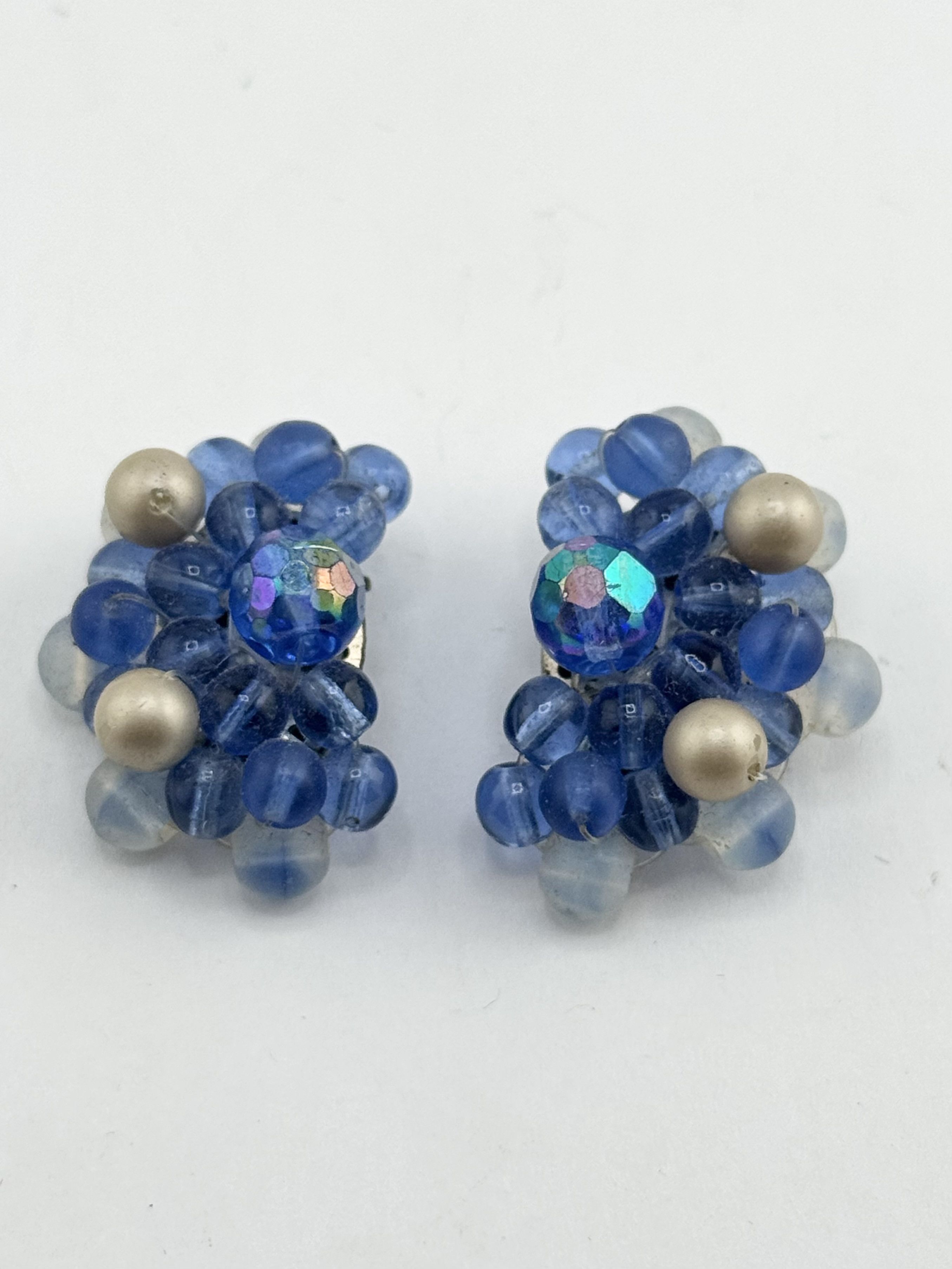 Vintage Vintage Western Germany blue cluster beaded clip on earrings Size ONE SIZE - 3 Thumbnail