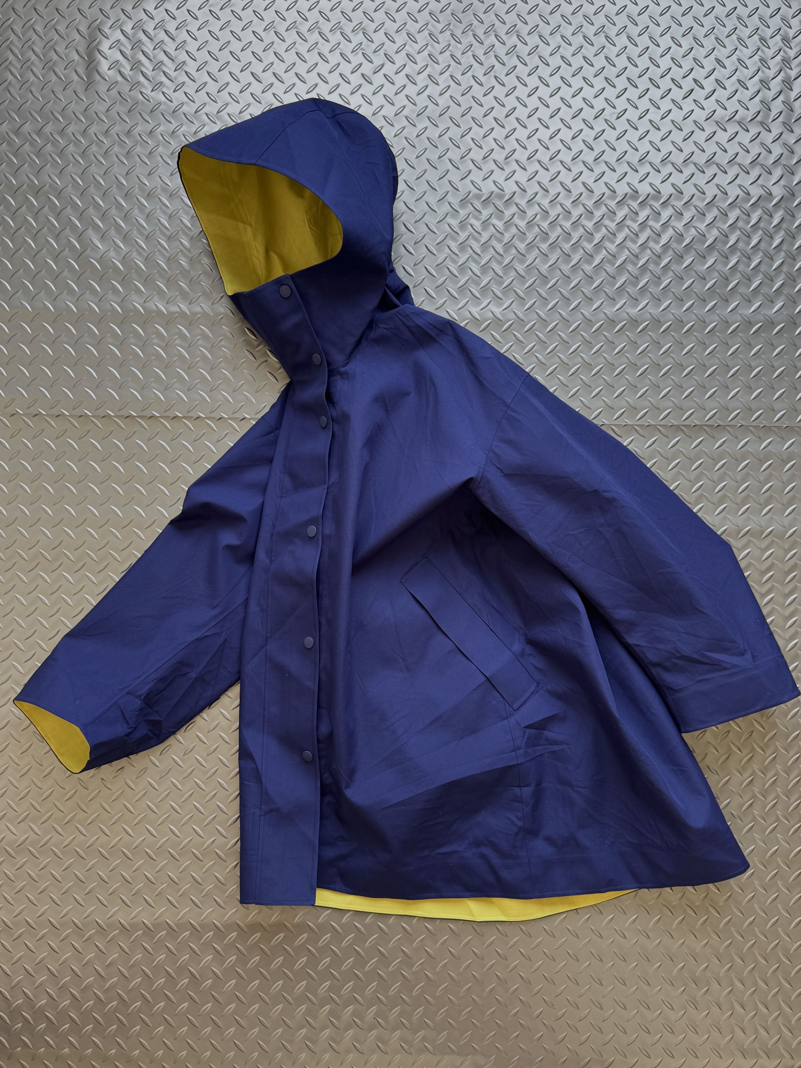 Marni × Uniqlo Marni X Uniqlo Rain Coat Jacket Hooded Design Size US L / EU 52-54 / 3 - 3 Thumbnail