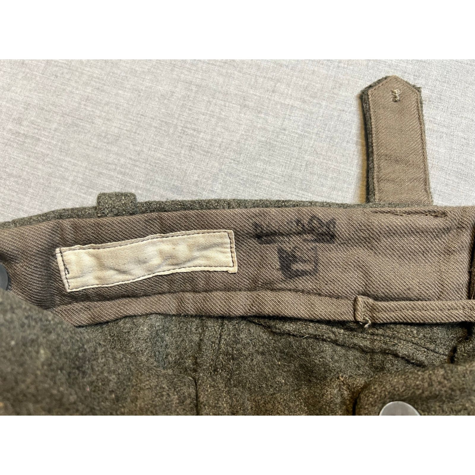 Vintage Vintage 1940s Swedish Crown WWII Wool Army Pants C48 30x29 Size US 30 / EU 46 - 4 Thumbnail