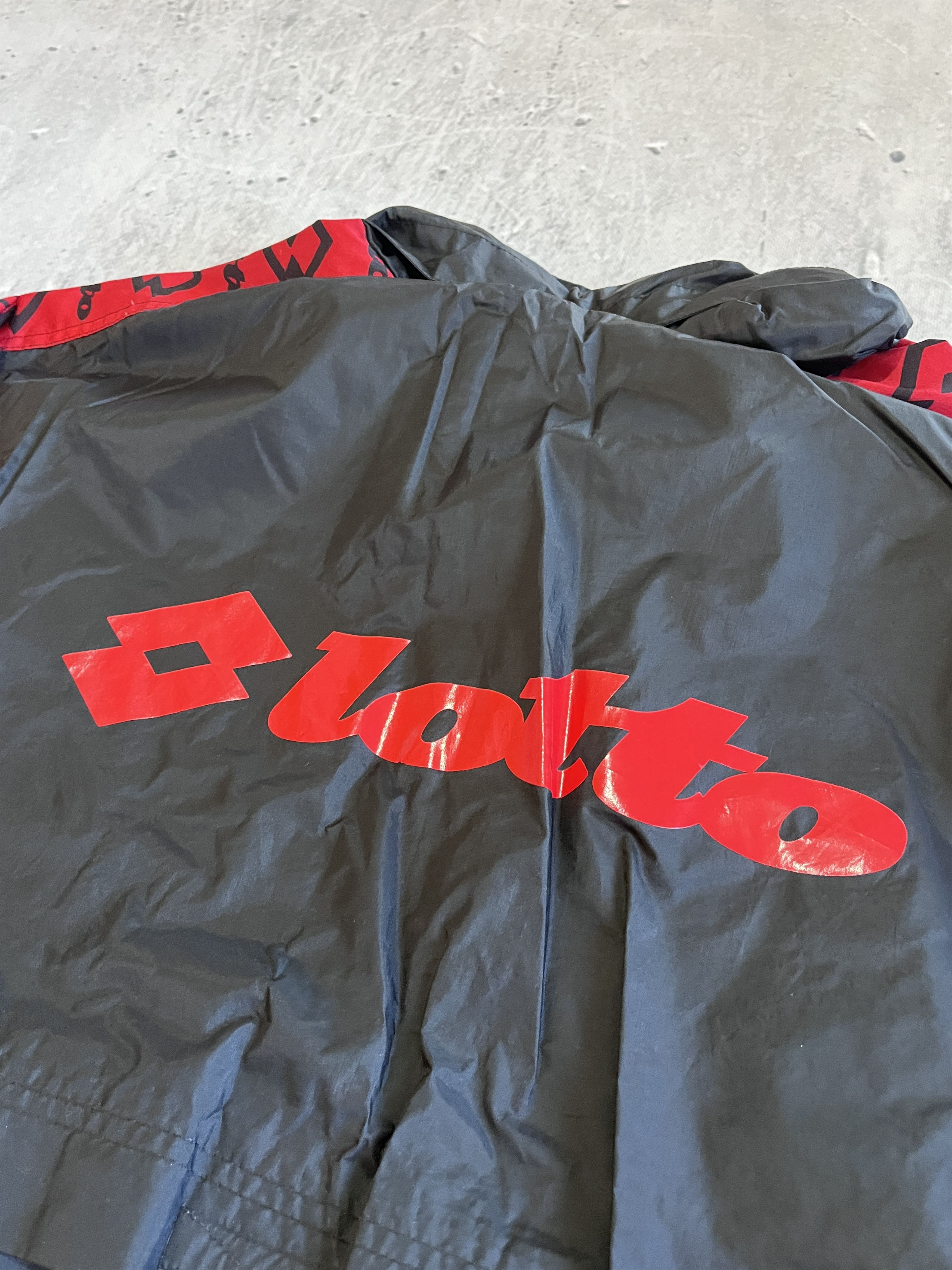 Lotto Sport LOTTO AC MILAN VINTAGE 90S BAGGY WINDBREAKER JACKET Size US XL / EU 56 / 4 - 10 Thumbnail