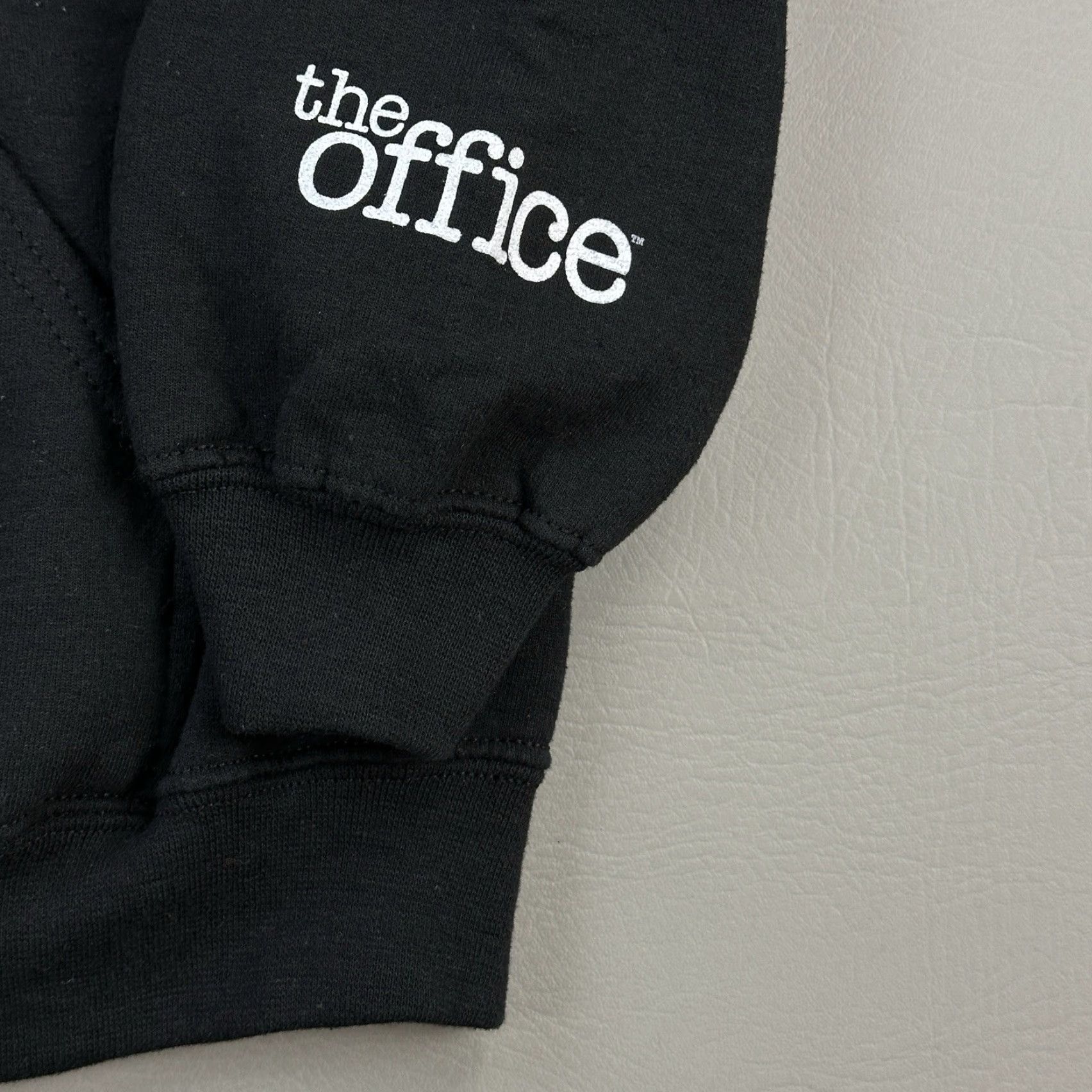 Gildan The Office Hoodie Mens Large Black TV Show Logo Graphic Pullover Sweatshirt Size US L / EU 52-54 / 3 - 2 Thumbnail