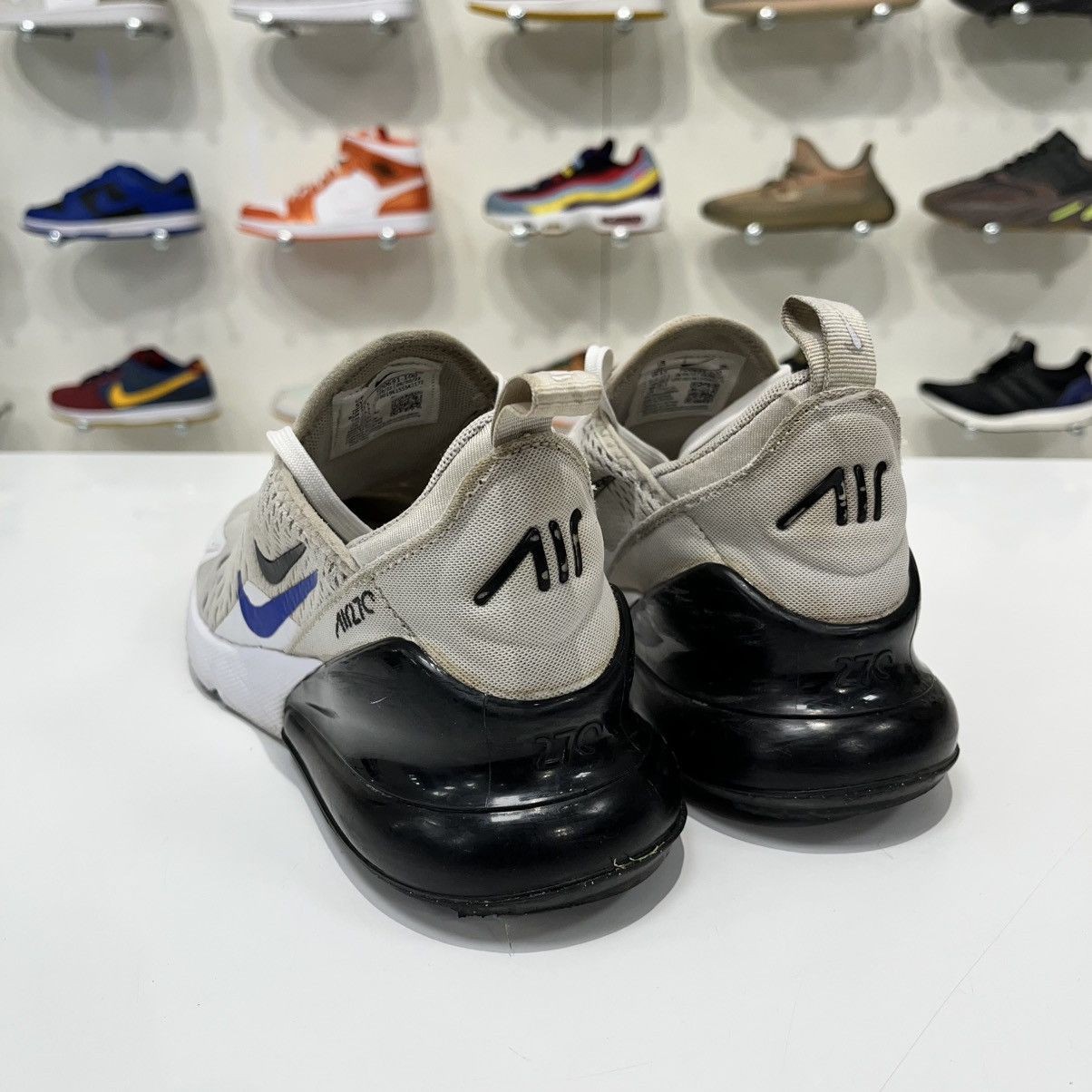 Nike Nike Air Max 270 White Black Hyper Royal (GS) Size US 5 / EU 37 - 3 Thumbnail