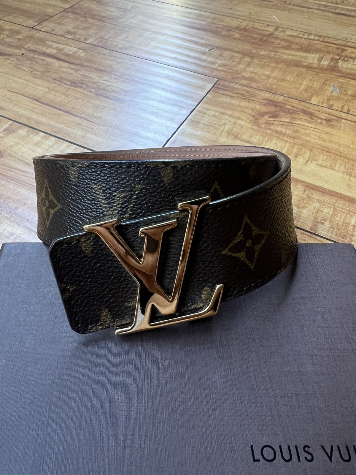 Louis Vuitton LV logo belt Size ONE SIZE - 1 Thumbnail