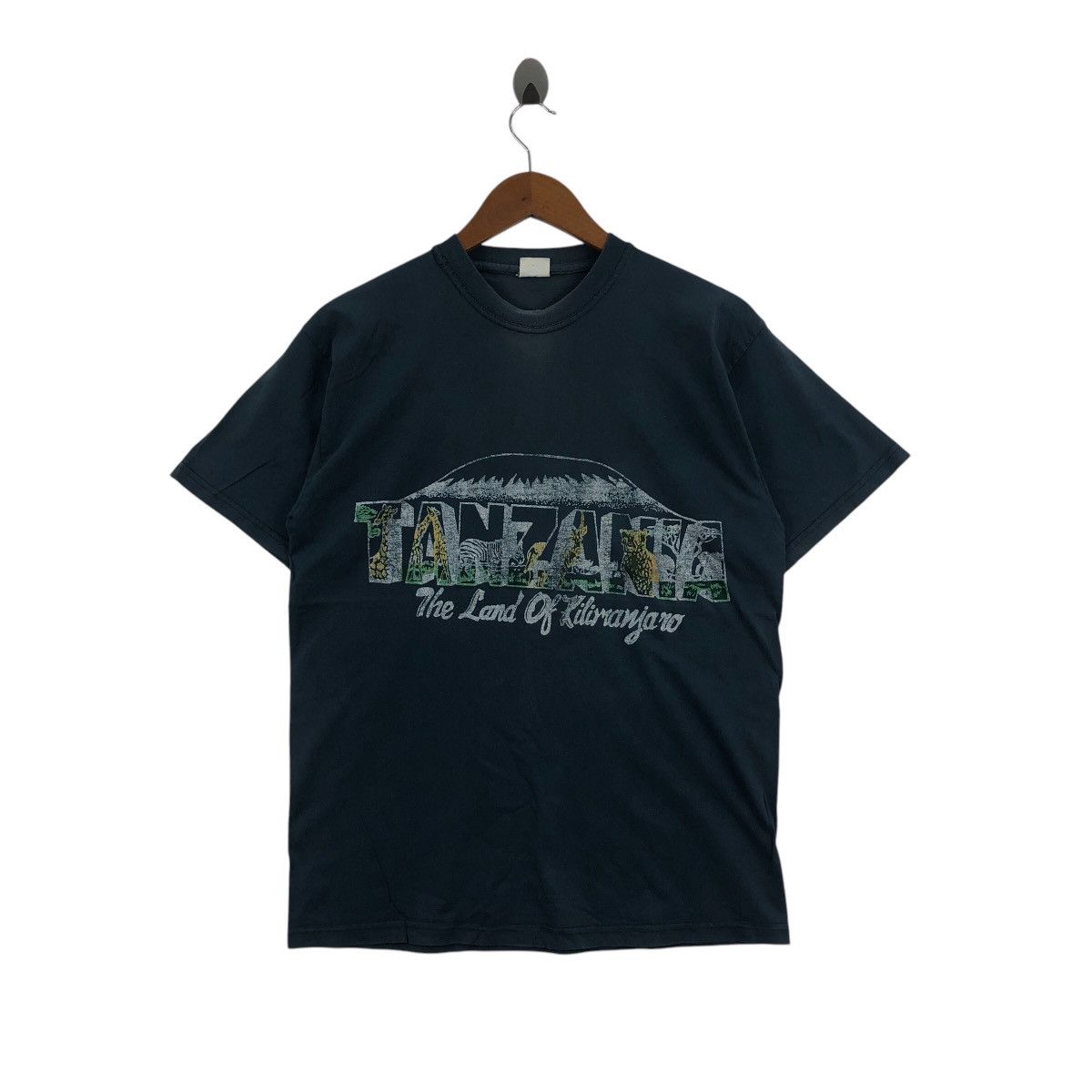 Vintage Vintage 90s TANZANIA The Land Of Kilimanjaro Tee Shirt Size US M / EU 48-50 / 2 - 1 Thumbnail