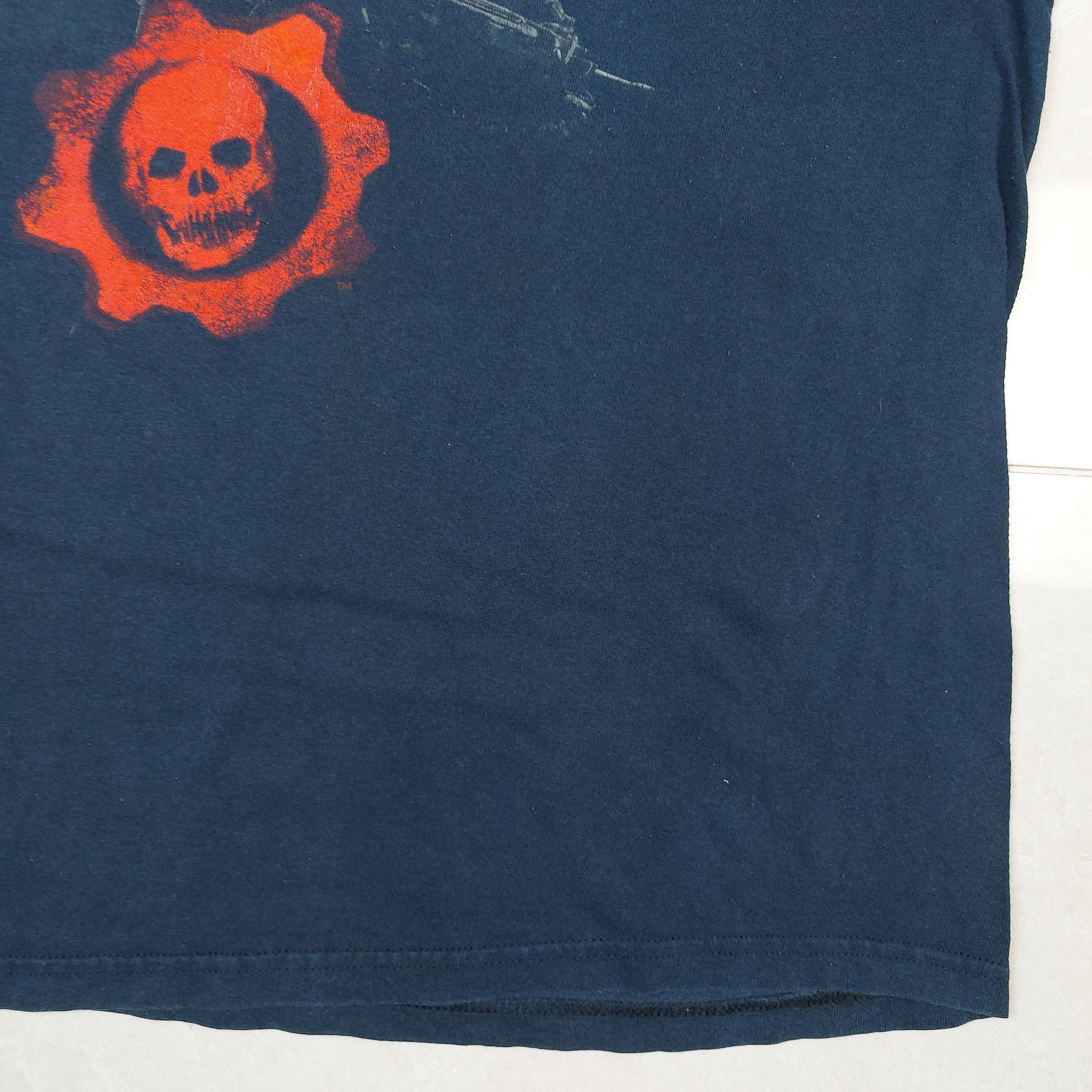 Microsoft Official 2010 Gears of War 3 Xbox 360 Epic Games TEE Size US L / EU 52-54 / 3 - 10 Thumbnail