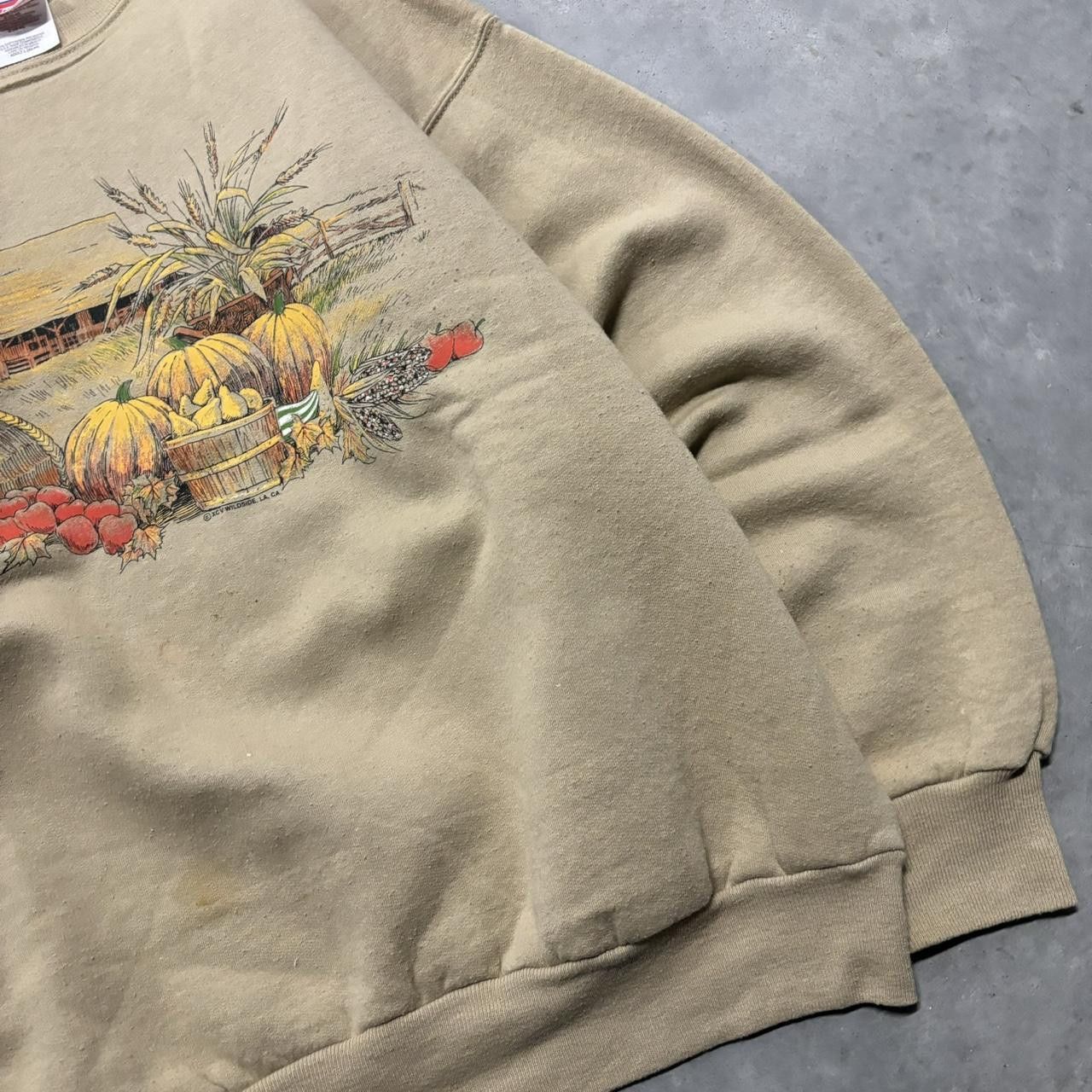 Japanese Brand × Vintage Crazy Vintage 90s Biege Pumpkins Fall Autumn Crewneck! Size US L / EU 52-54 / 3 - 4 Thumbnail