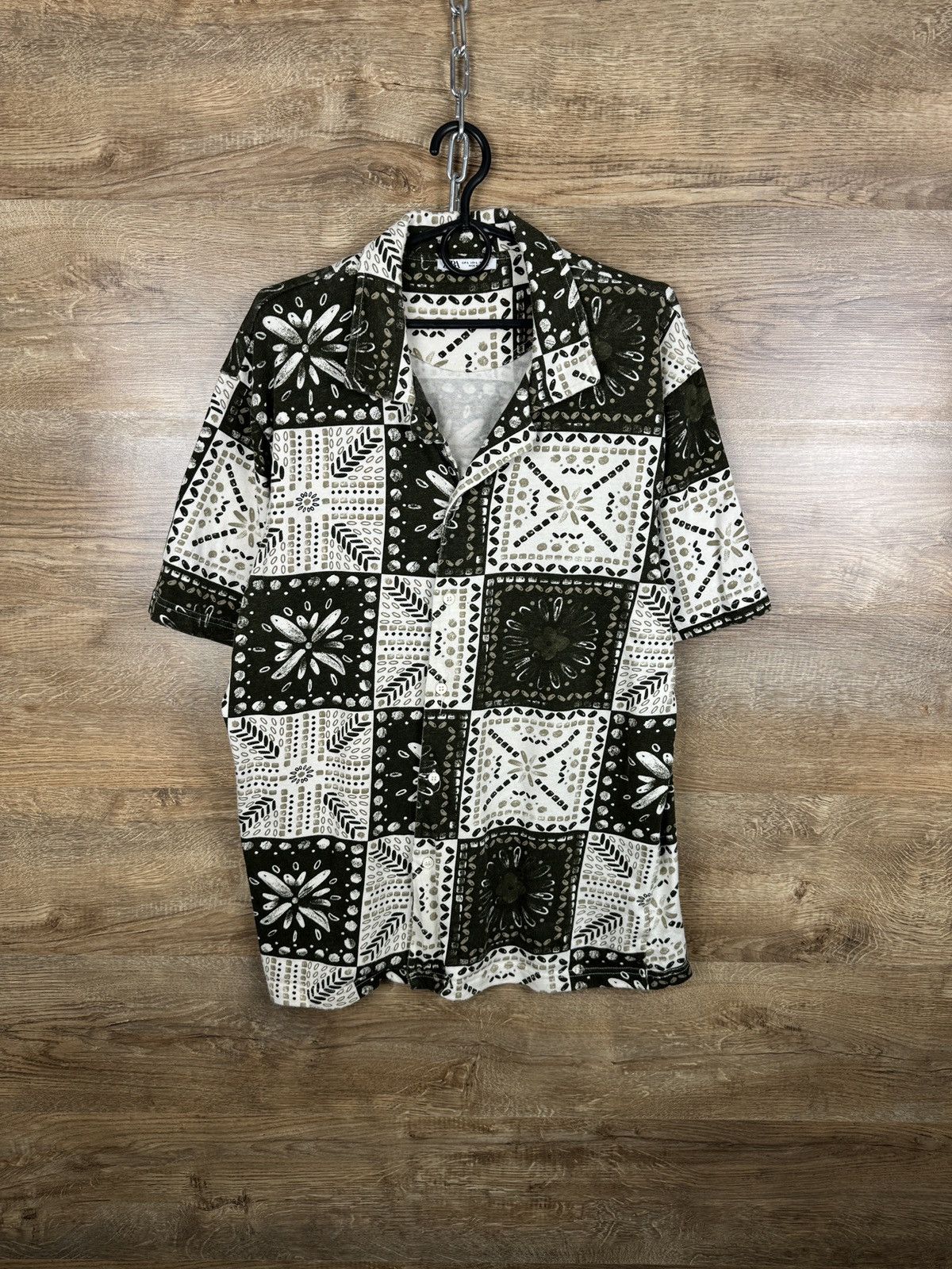 Zara Mens Zara Hawaiian shirt art crazy overprinted old money Size US L / EU 52-54 / 3 - 1 Thumbnail