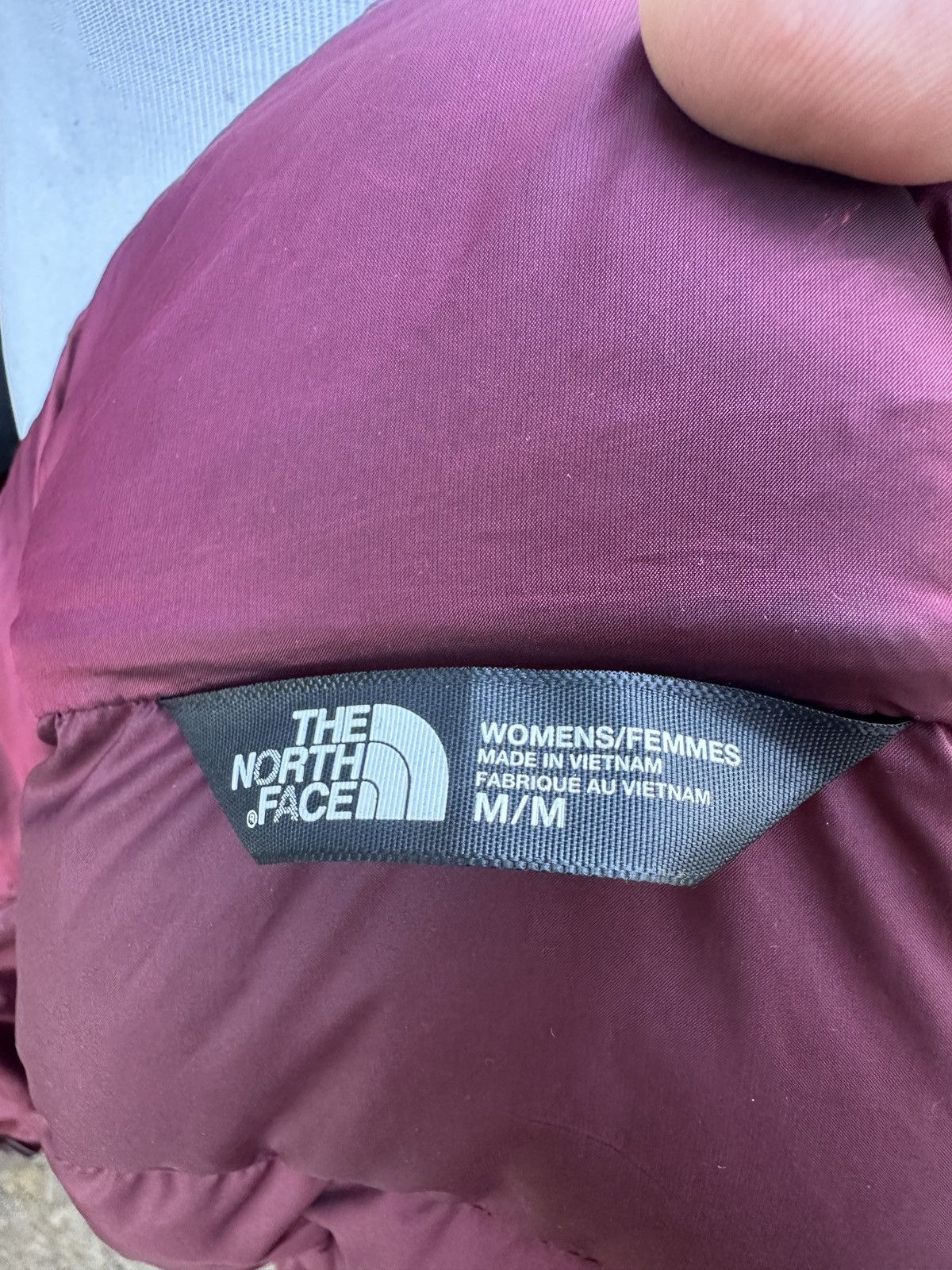 The North Face The North Face Puffer Jacket Women's M Full Zip Burgundy Size M / US 6-8 / IT 42-44 - 4 Thumbnail