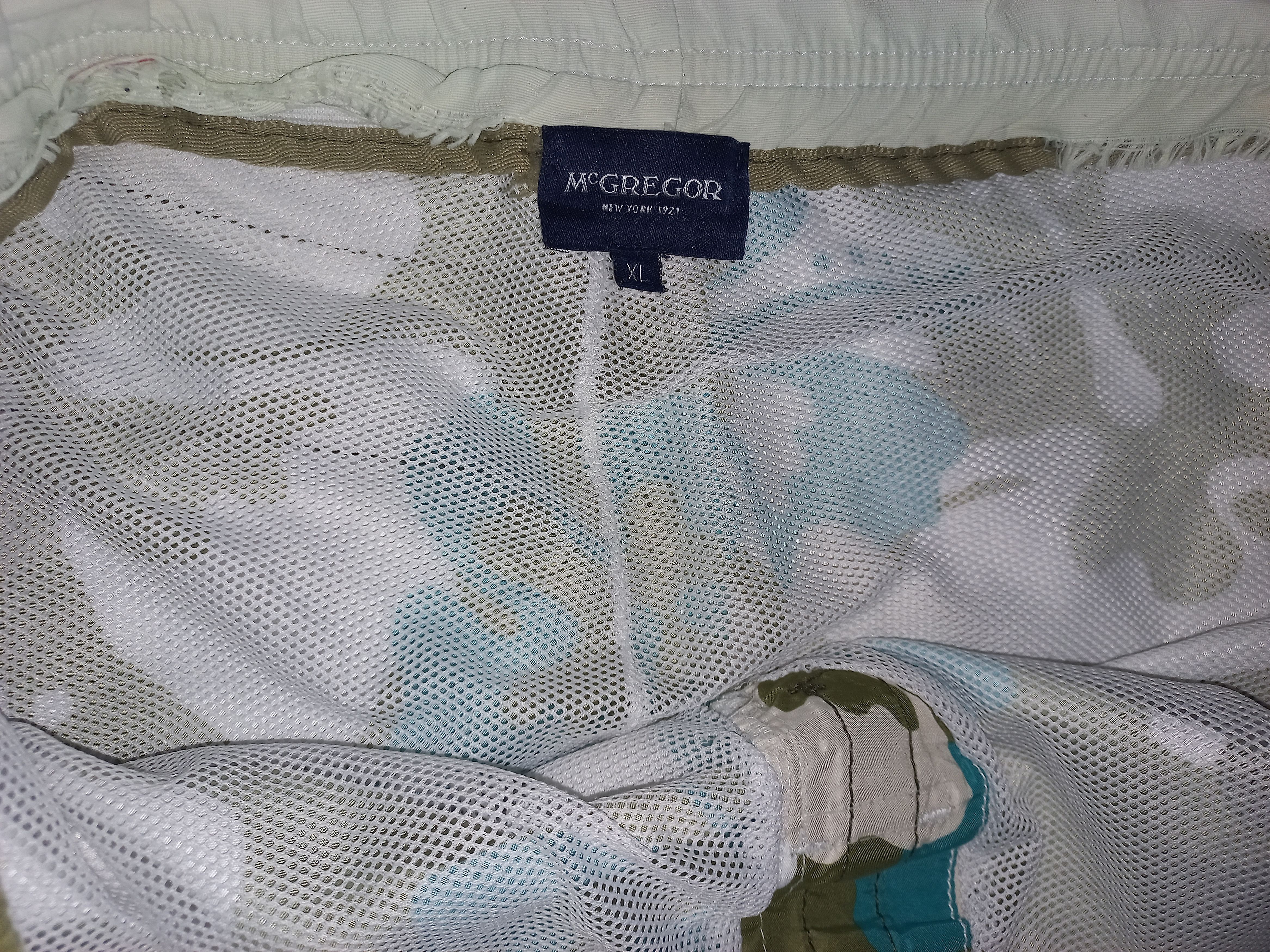 McGregor McGregor flower shorts (Size XL) Size US 36 / EU 52 - 4 Thumbnail