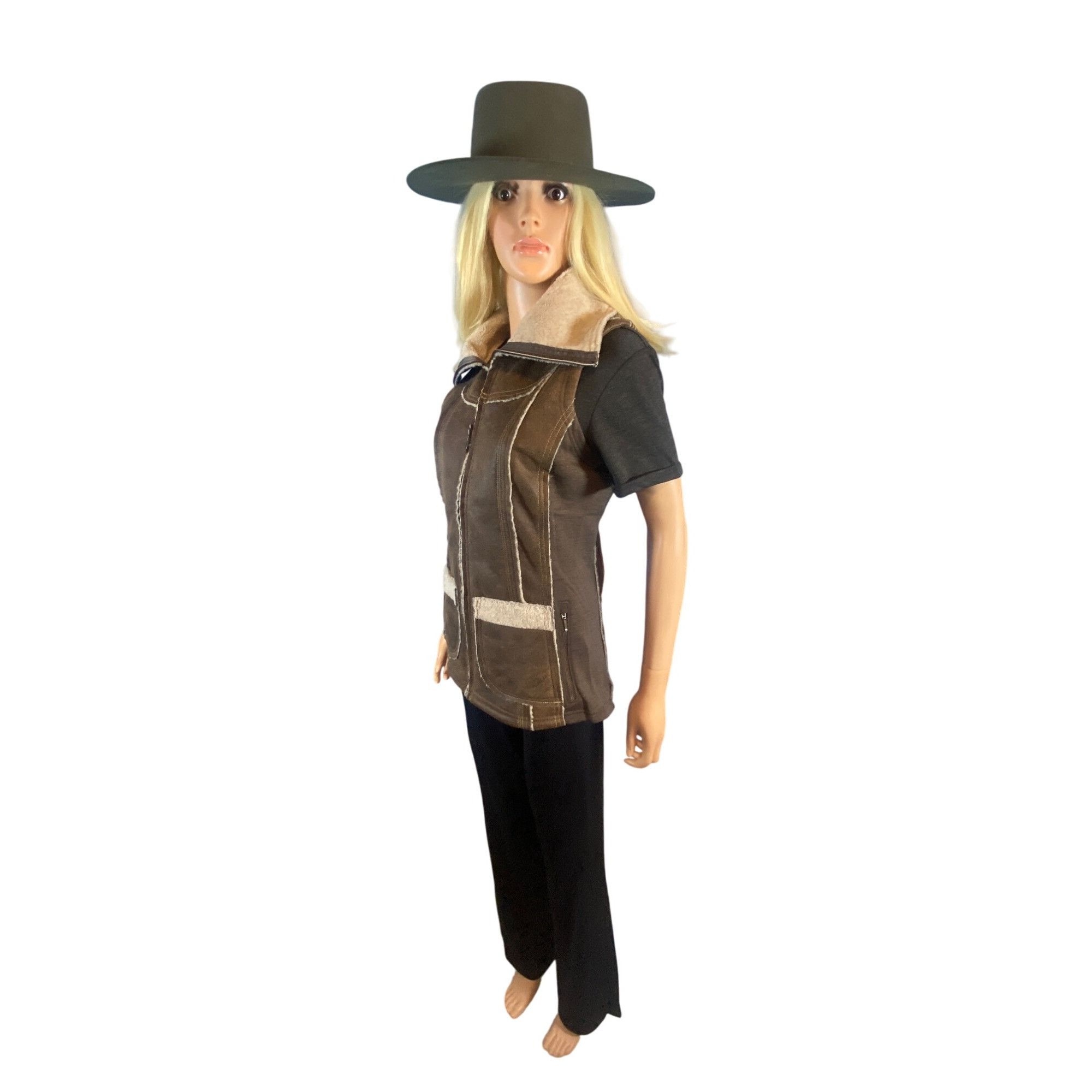 Kuhl NWT KUHL Womens Dani Sherpa Vest Italian Faux Leather Shearl Size S / US 4 / IT 40 - 17 Thumbnail