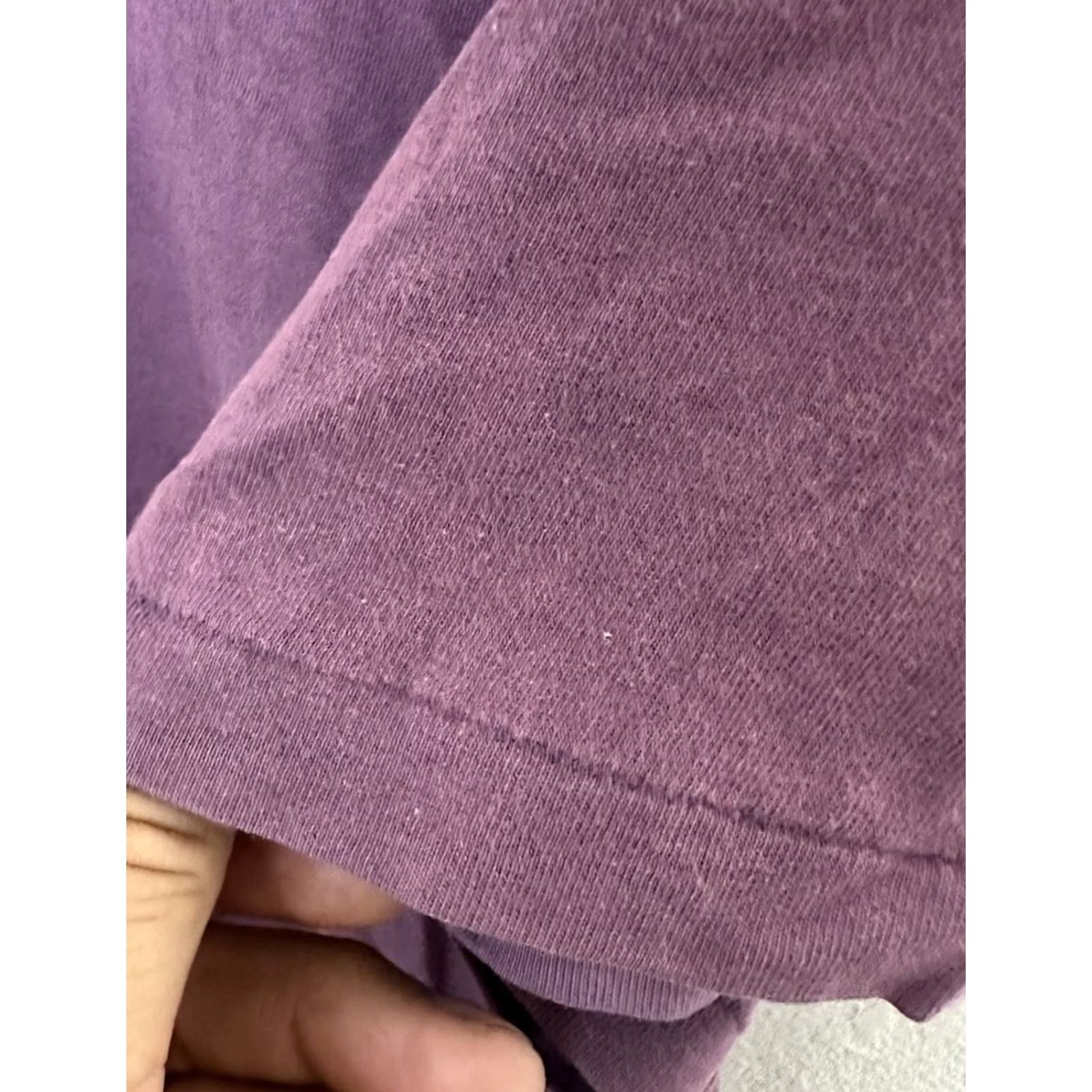 Towncraft VINTAGE Towncraft T Shirt Men’s Large Purple V Neck Single Stitch USA Size US L / EU 52-54 / 3 - 4 Thumbnail