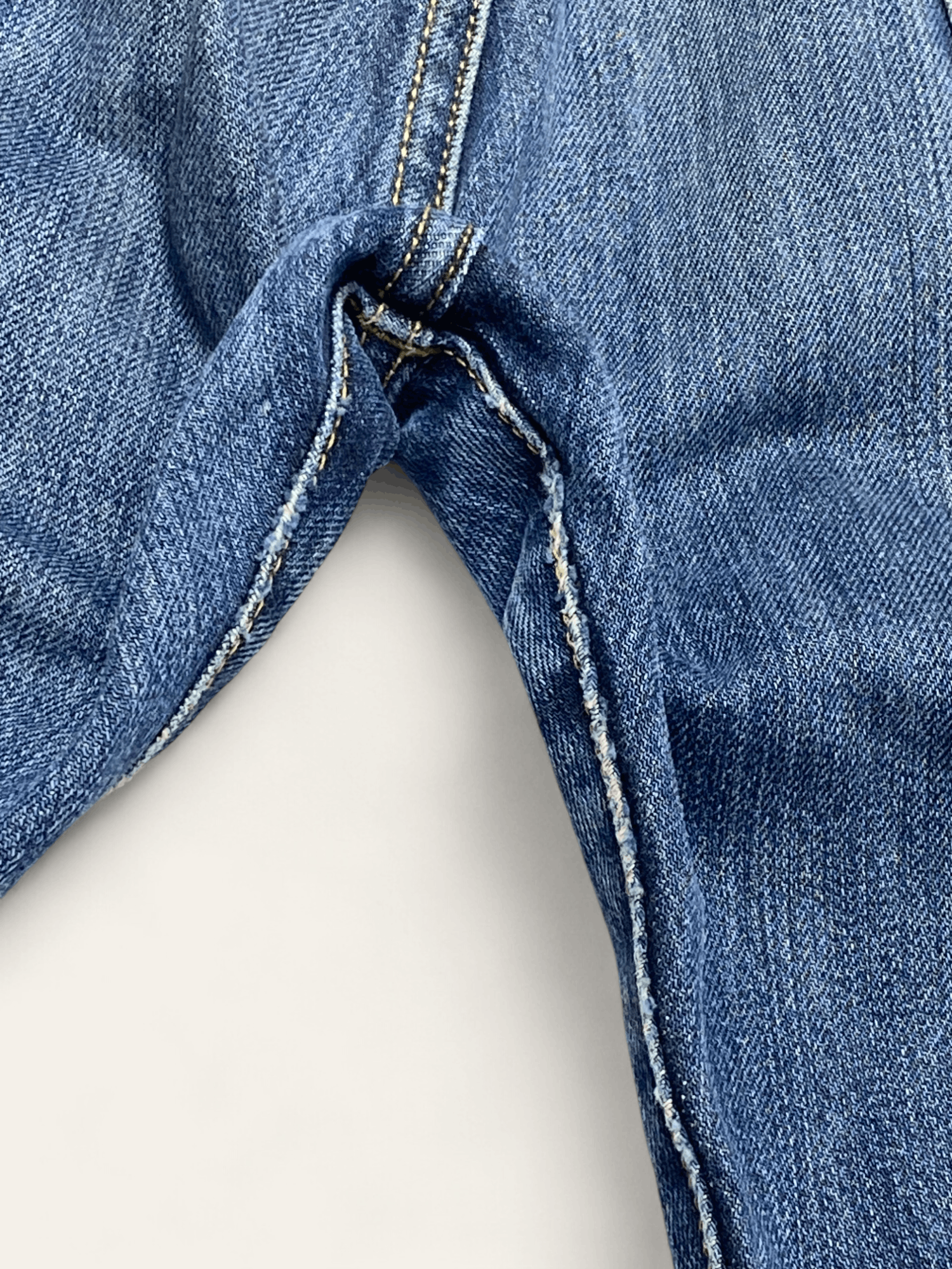 Jean Vintage LEVI'S Blue Denim Jeans Size US 32 / EU 48 - 13 Thumbnail