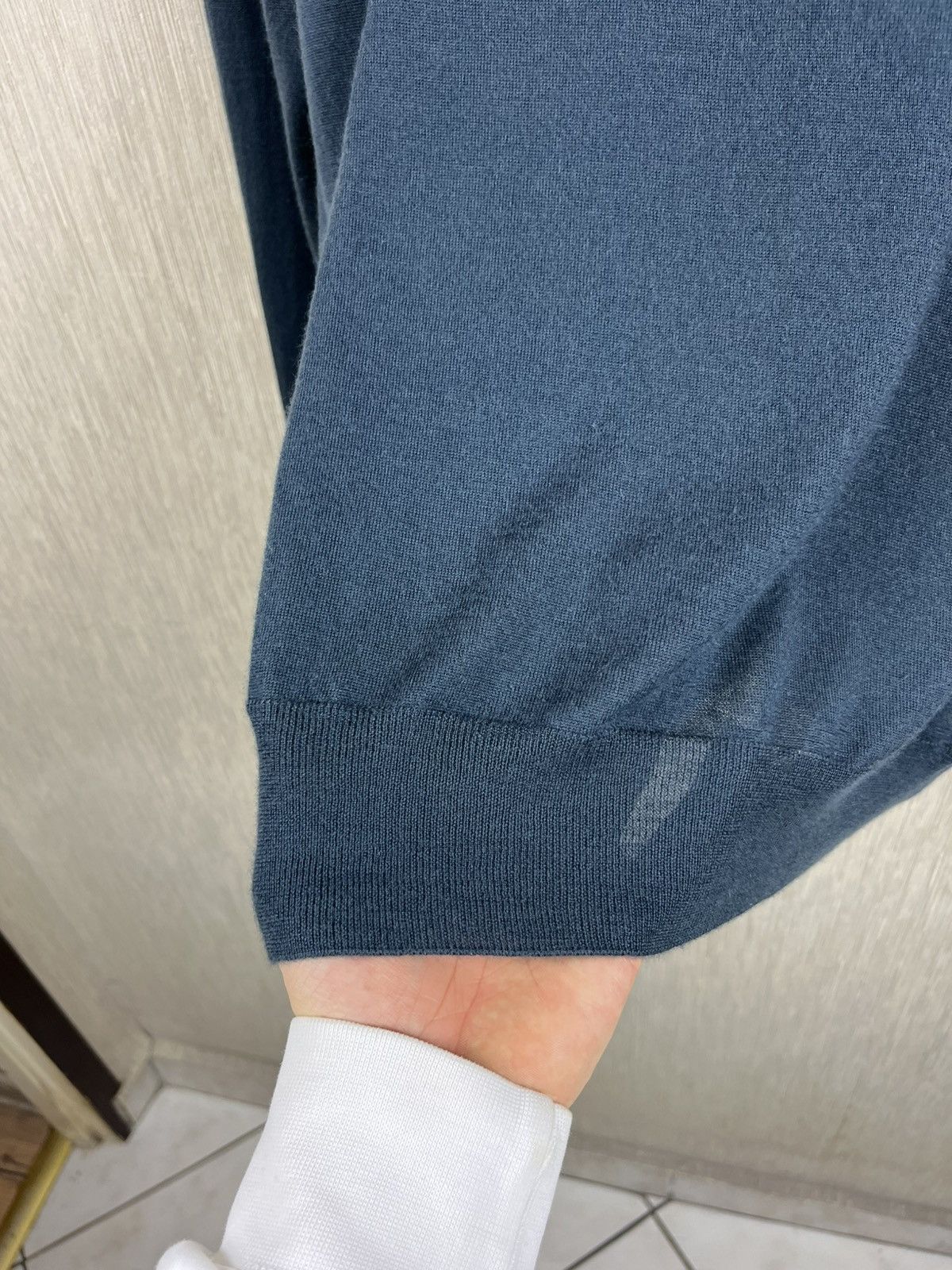Lanvin × Vintage Vintage Lanvin 100% cashmere v-neck sweater Italian Size US L / EU 52-54 / 3 - 20 Thumbnail