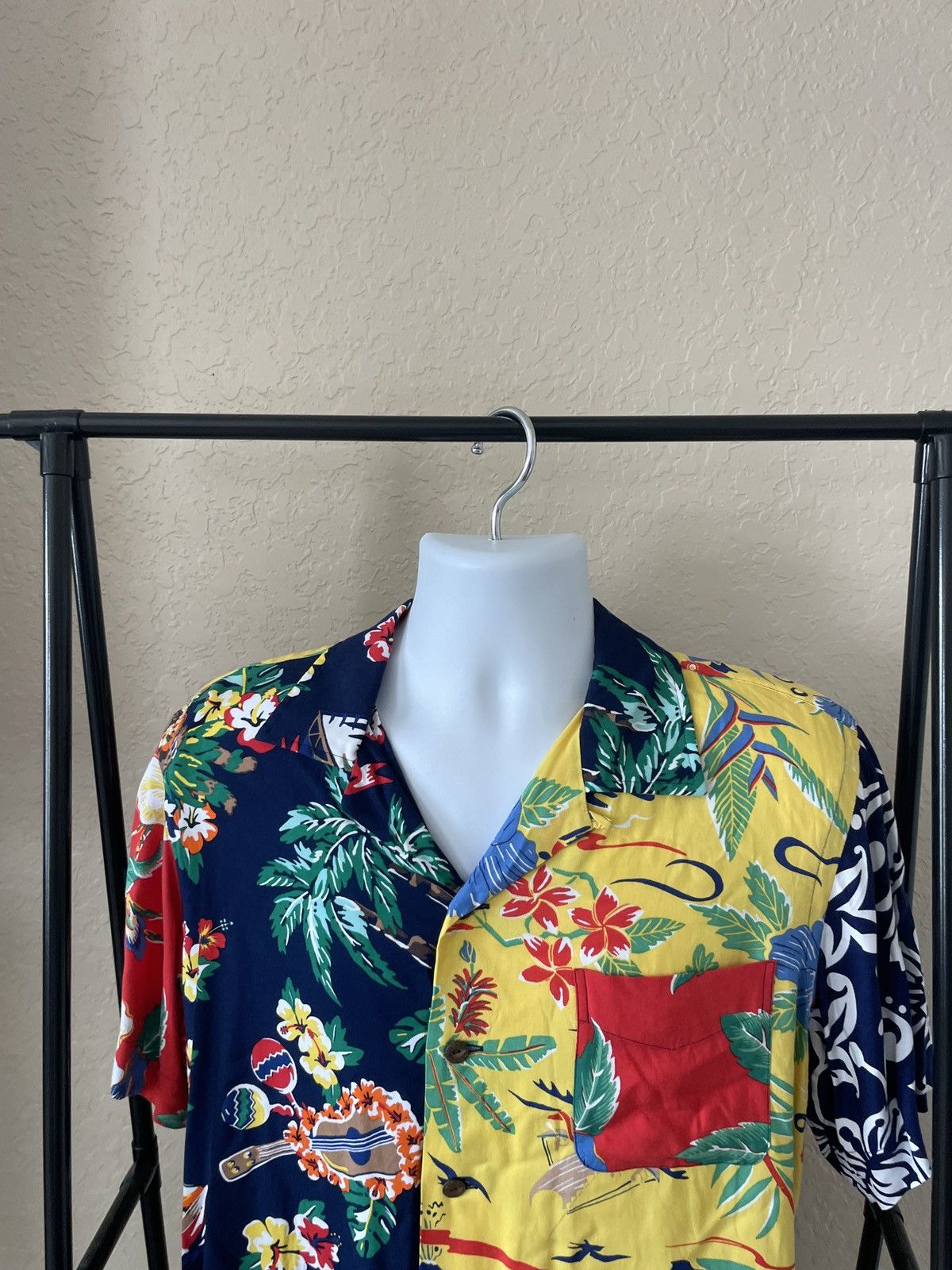 Polo Ralph Lauren Savannah Hawaiian Shirt nwt 168.00 Size US M / EU 48-50 / 2 - 6 Thumbnail