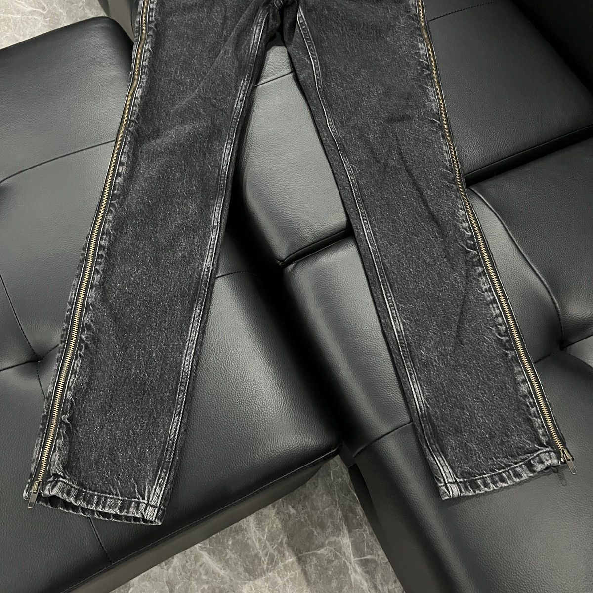 Vetements Vetements SS20 Side-Zip Washed Denim Jeans Size US 28 / EU 44 - 5 Thumbnail
