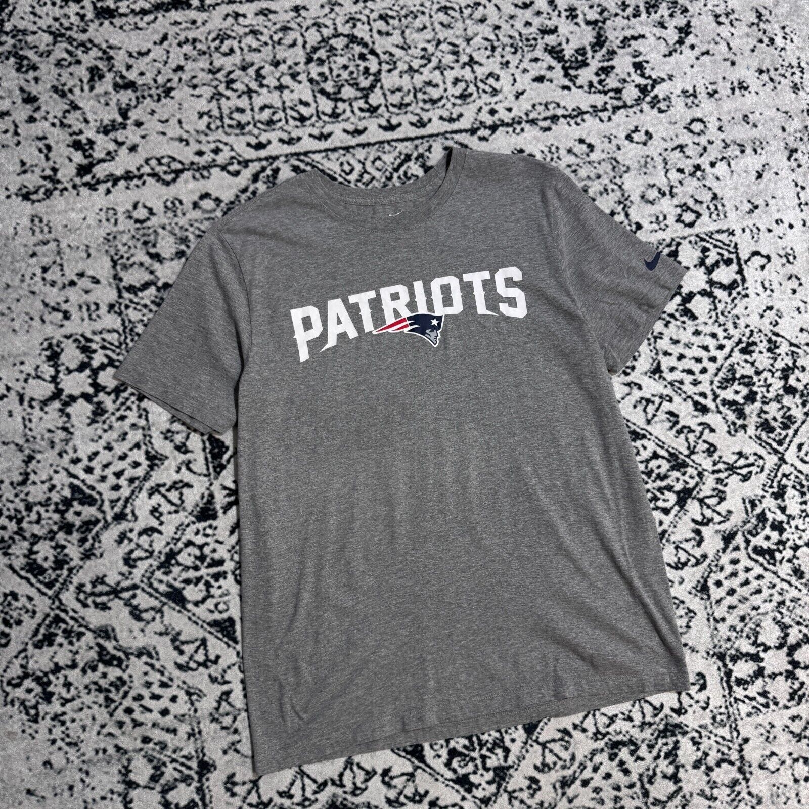 Nike × Vintage Vintage Nike Unisex Gray Cotton T-Shirt Size L Patriots NFL Size US L / EU 52-54 / 3 - 4 Thumbnail